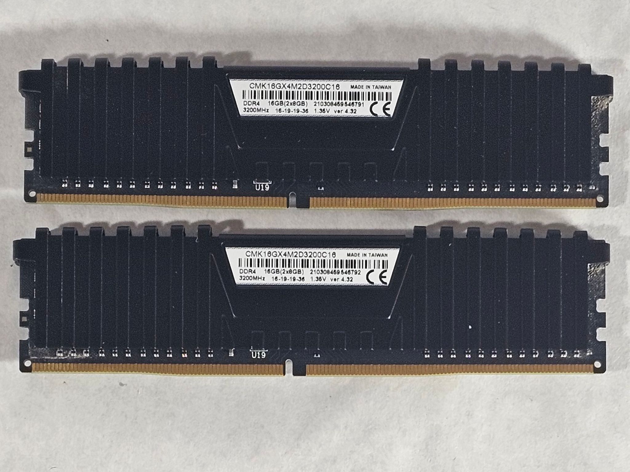 16GB DDR4 (2x8GB) CL16 3200MHz Black Corsair Vengeance