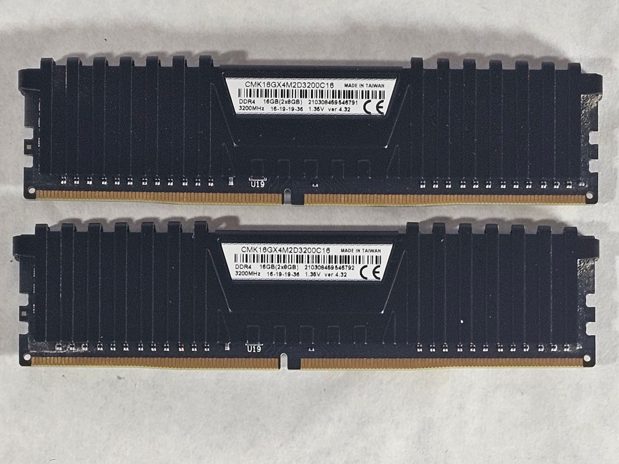 16GB DDR4 (2x8GB) CL16 3200MHz Black Corsair Vengeance