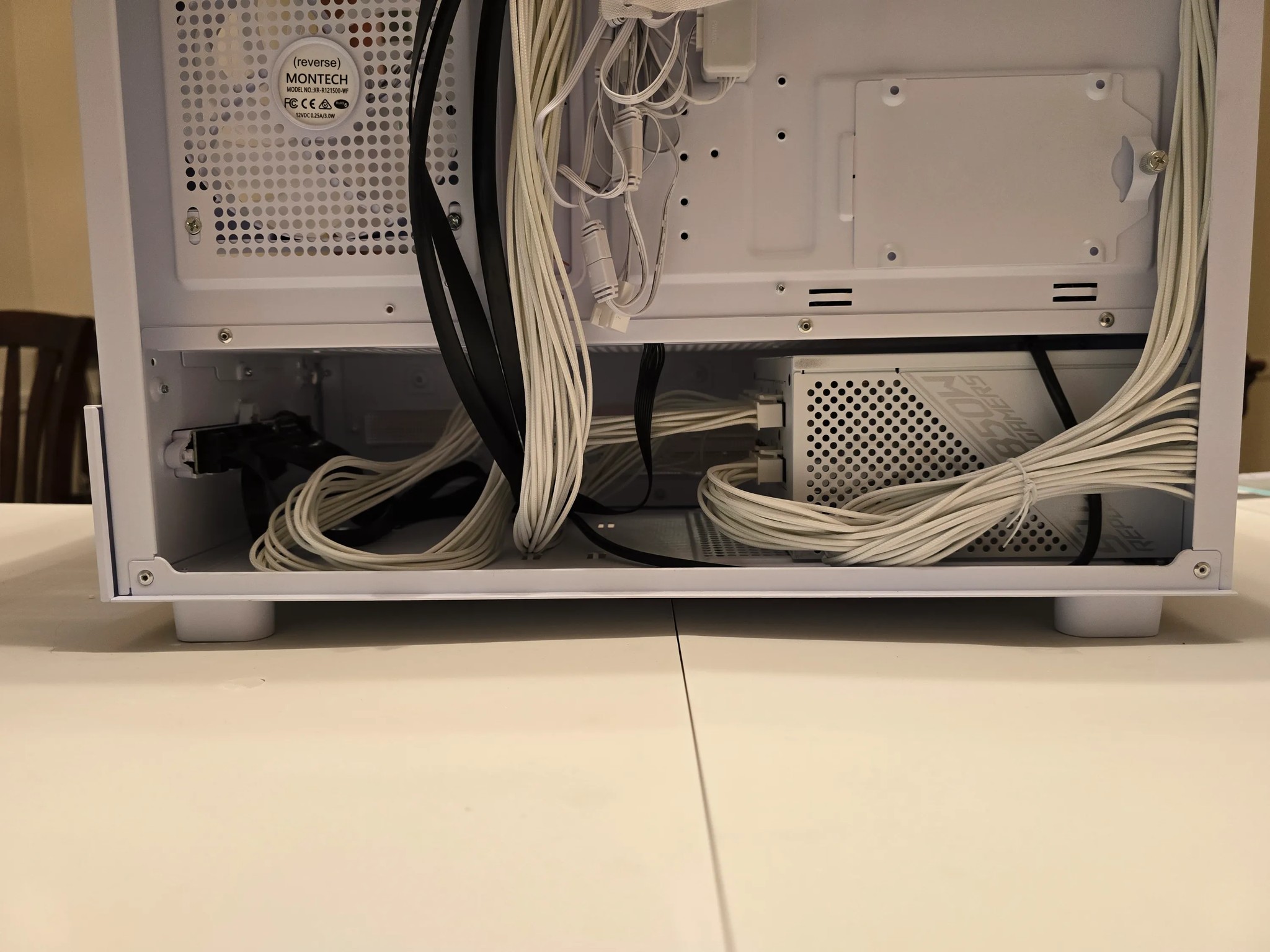 💥Versatile White PC💥 RX 9070XT | Ryzen 9 7900X | 32GB DDR5 | 1TB NVME M.2 | Windows 11 Pro