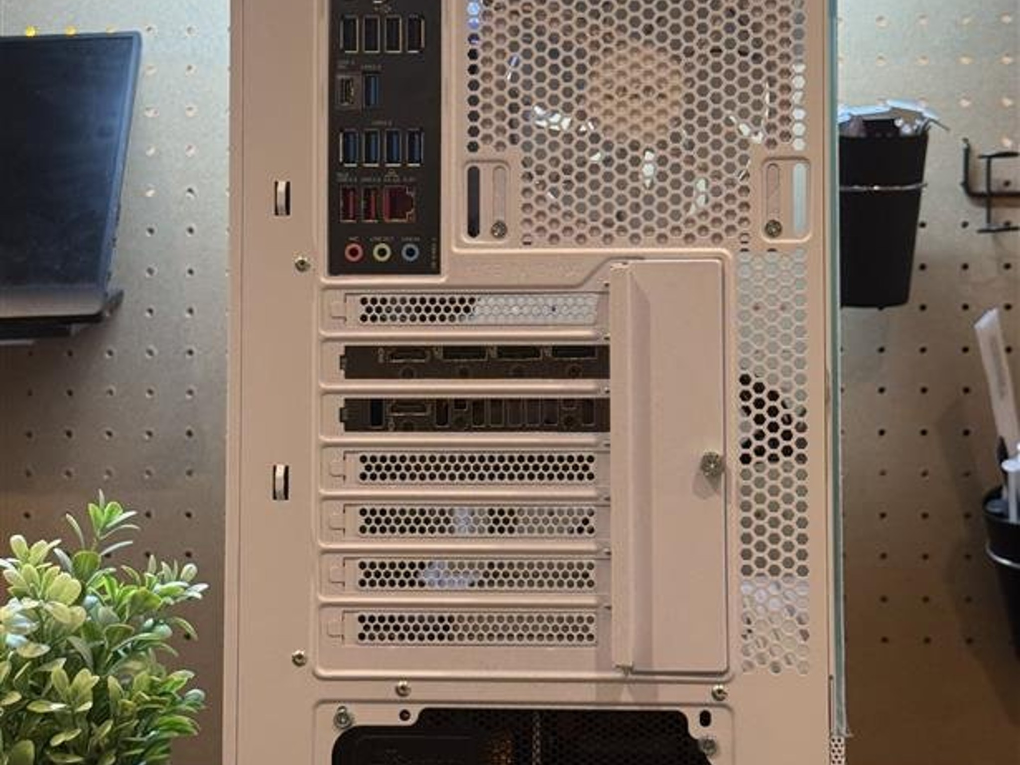 1440P / 4K Gaming PC | RTX 5070 | Ryzen 5 9600x | 32GB DDR5 RAM | 1TB | Windows 11