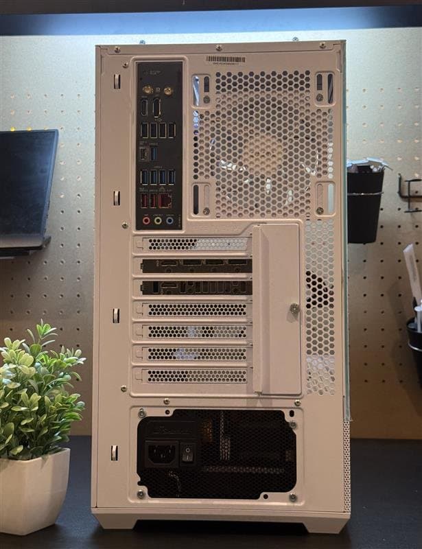 1440P / 4K Gaming PC | RTX 5070 | Ryzen 5 9600x | 32GB DDR5 RAM | 1TB | Windows 11