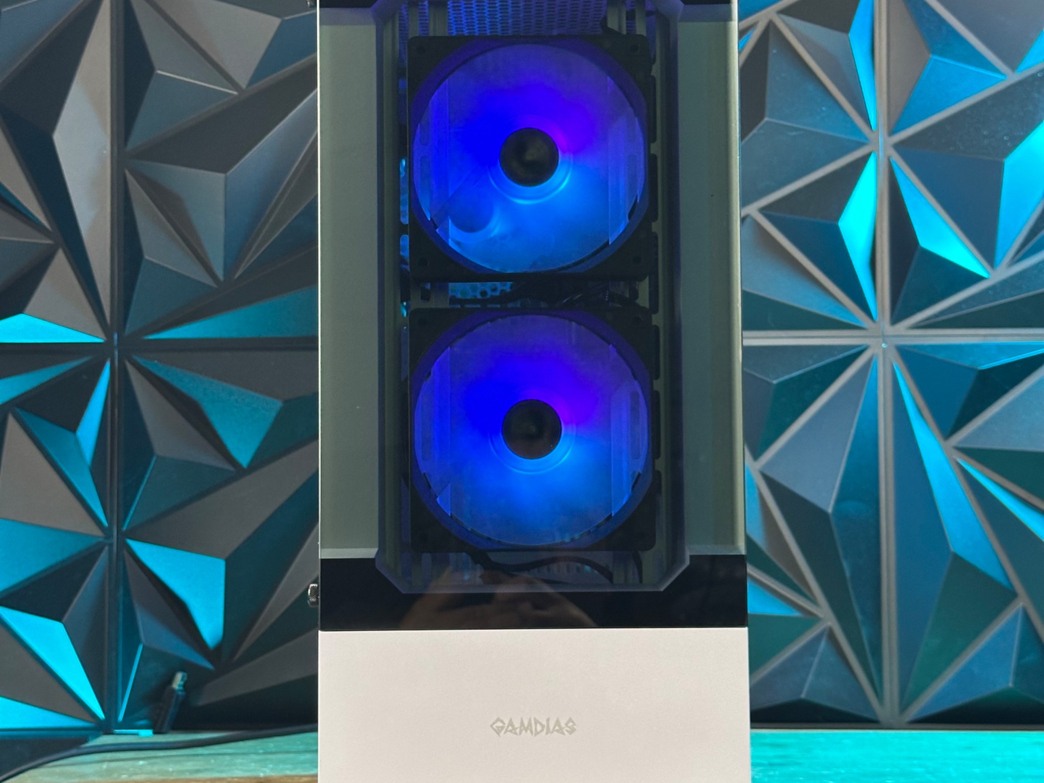 Nvidia Geforce RTX 4060 - Intel Core i7 - 32GB RAM -  SSD + 1TB Windows 11 Custom Gaming PC