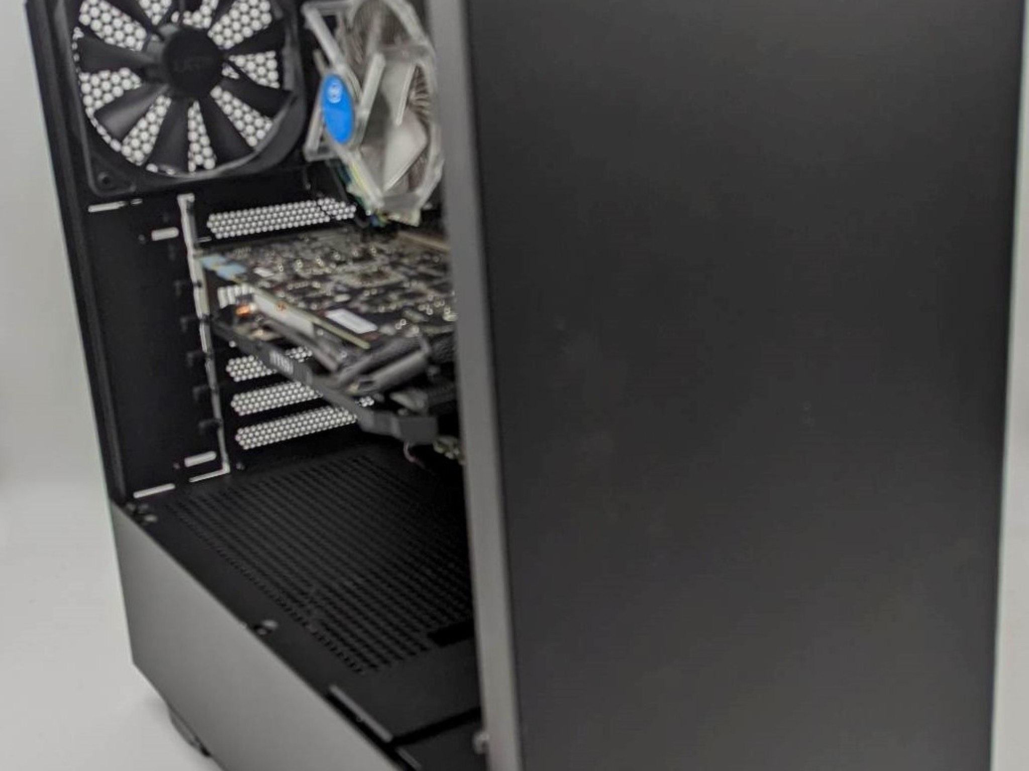UCW Ready to Play E-Sports Gaming PC. X79 i7 + GTX 970