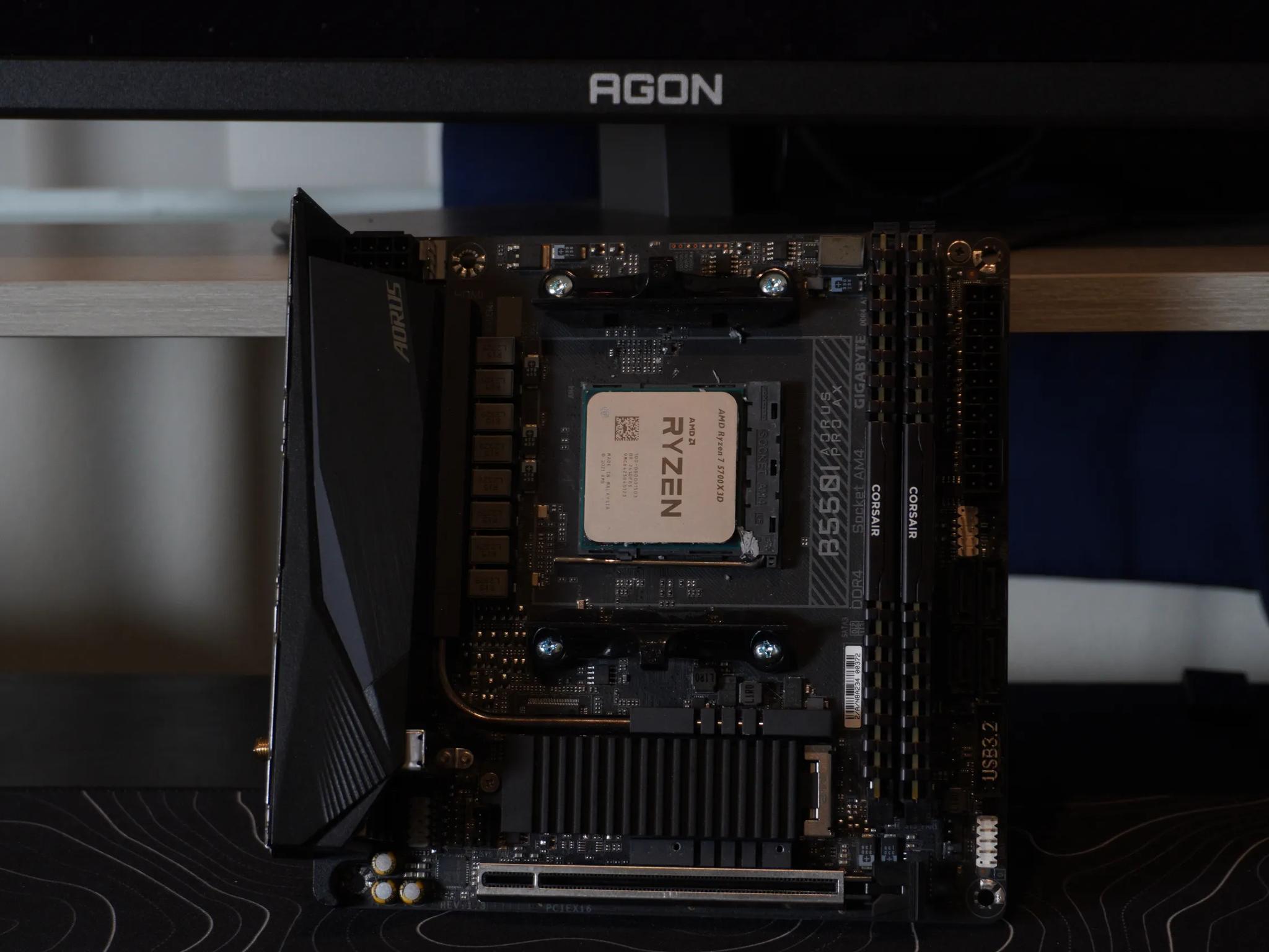 R7 5700x3d + 64 GB DDR4 3600 MHz Ram + Gigabyte B550 ITX