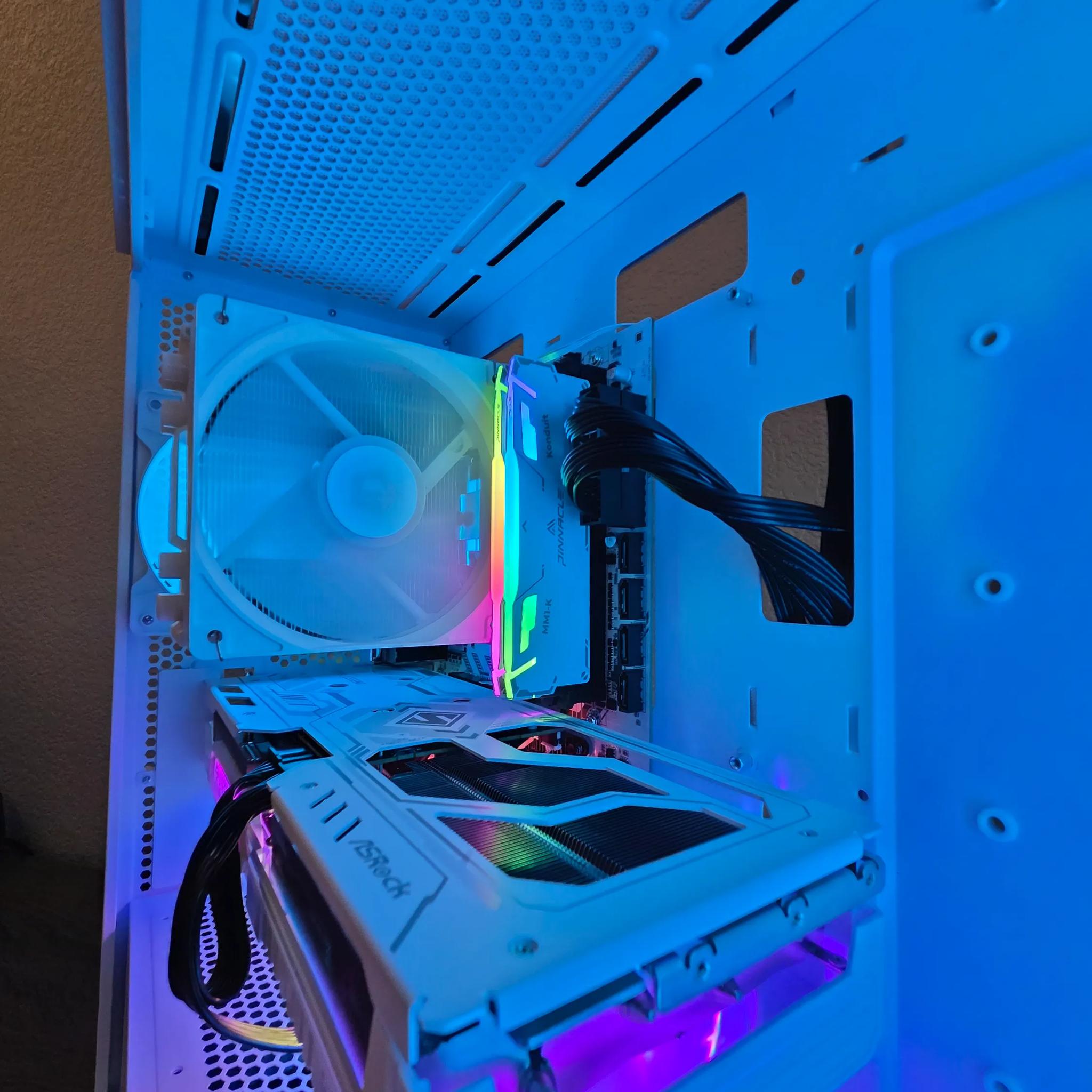 Aesthetic frost white gaming pc !(NEW)!