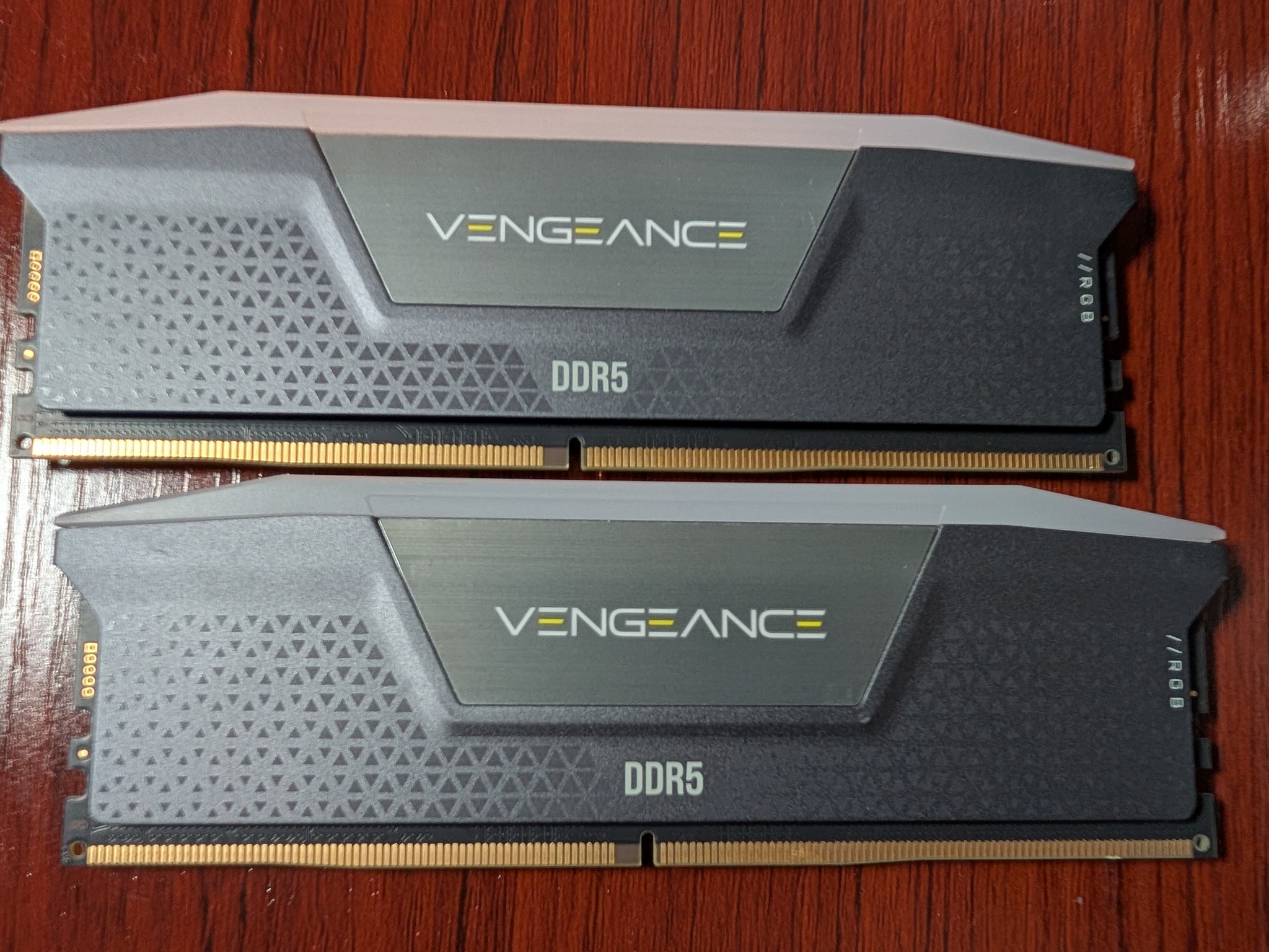 Corsair Vengeance RGB 32GB (2x16GB) DDR5 6000 CL30 RAM