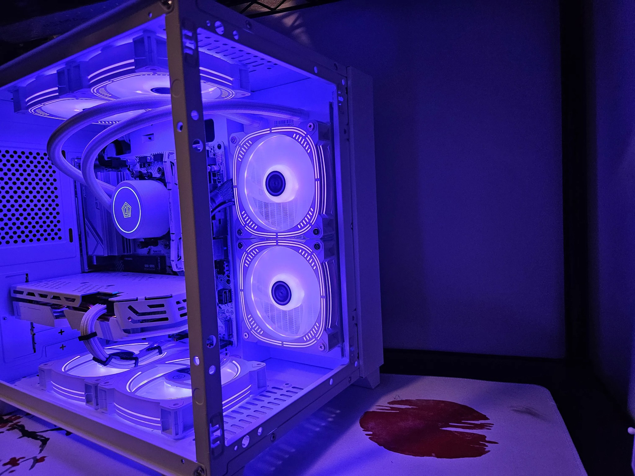 Arctic Rig Ryzen 5 5500 / 32GB DDR4/ 1TB SSD / Rx 6600