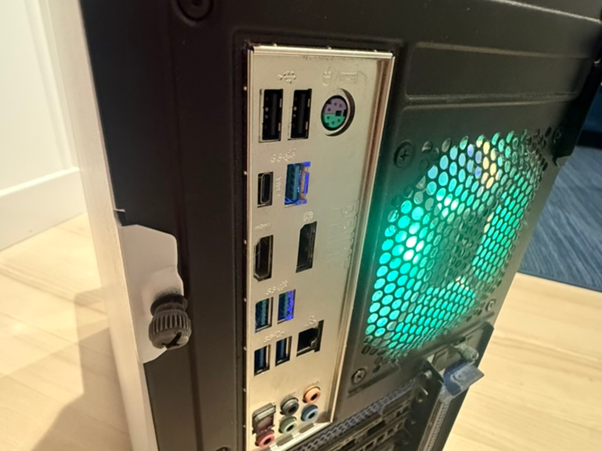 ASUS GeForce RTX 2070 Overclocked / Intel Core i9-9900K / Corsair RGB Gaming PC