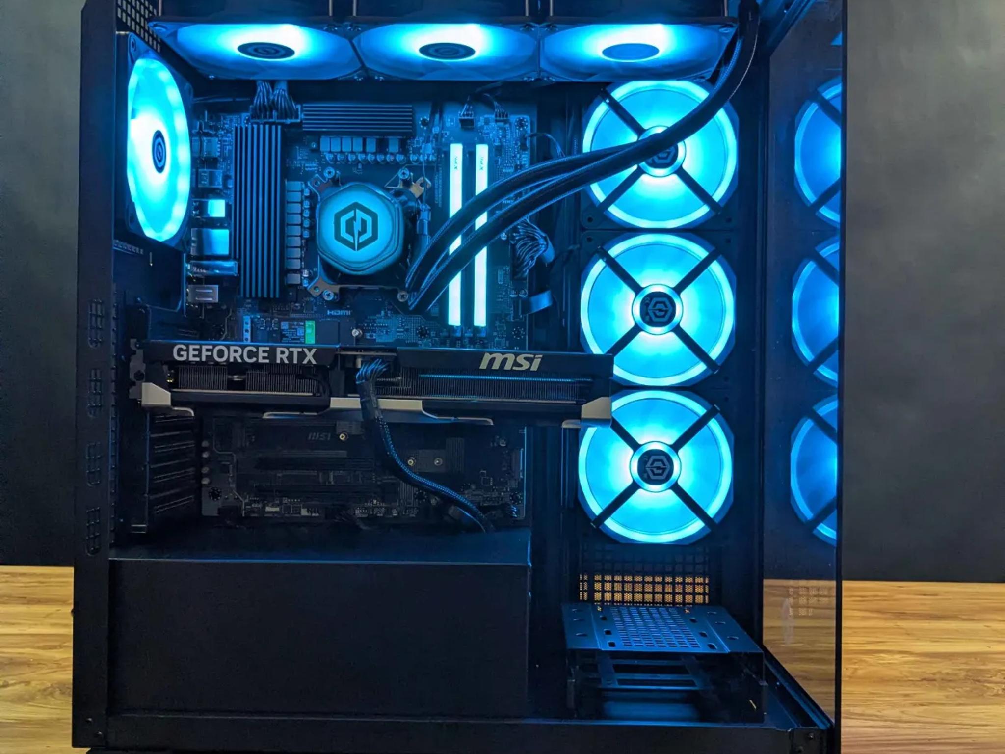 High End CyberPower Gaming PC - Ryzen 7 9800X3D - RTX 5070 Ti