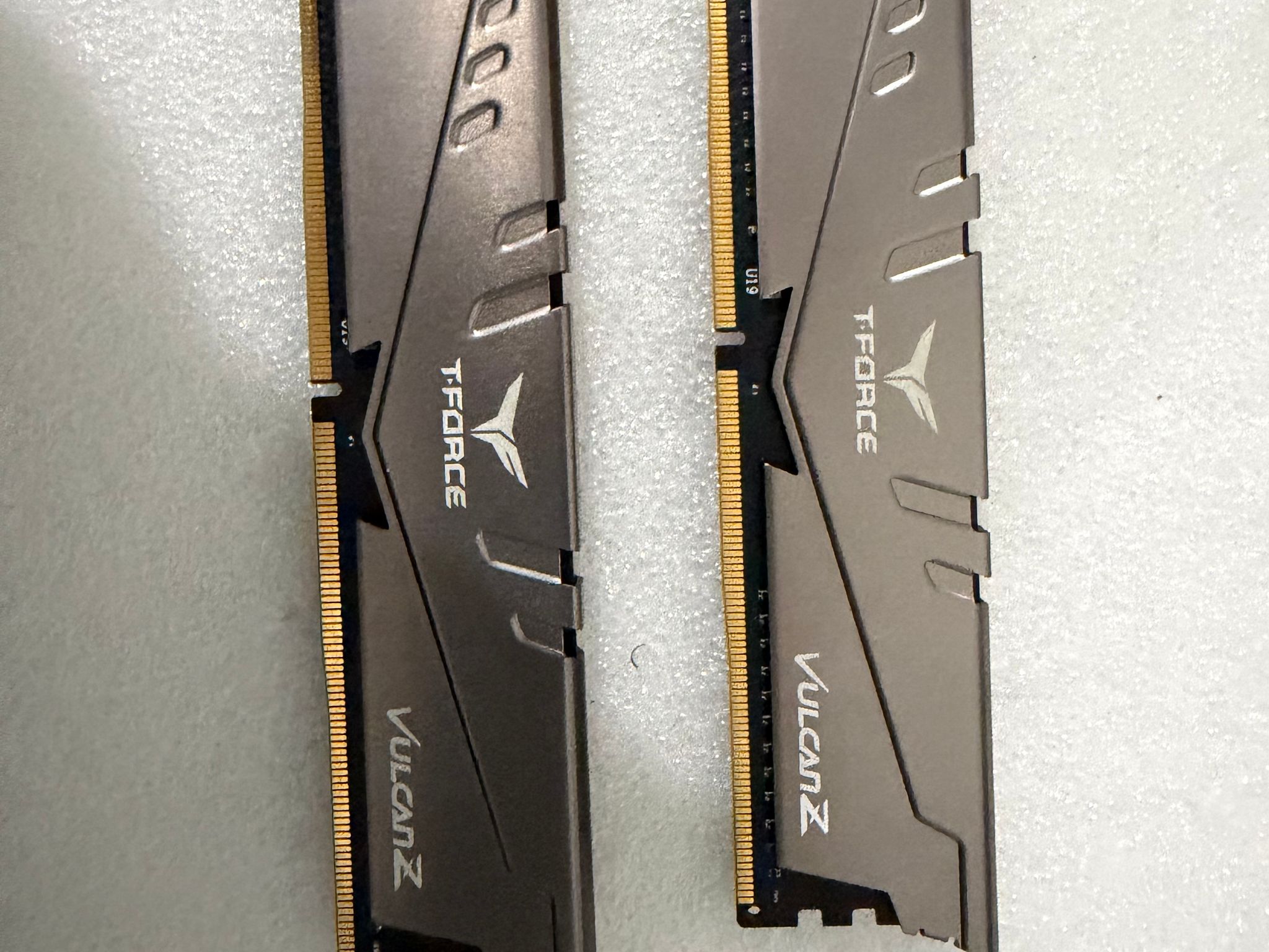 T-Force VulcanZ 16GB C16 3200 MT/s DDR4 Free Shipping
