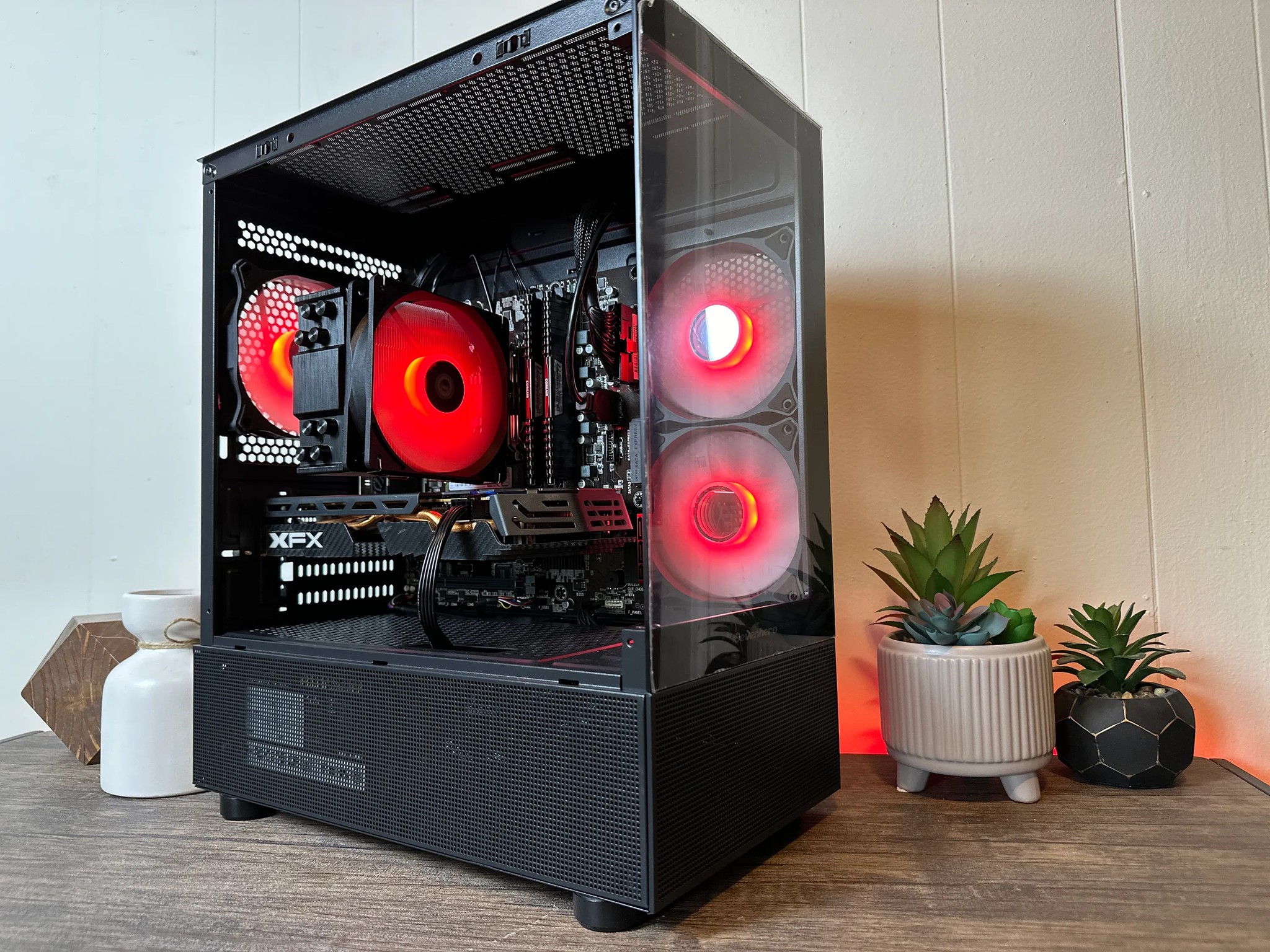 Budget/Entry Gaming PC! i5 7600, RX580 8GB, 16gb DDR4, 512GB NVME M.2 SSD! ARGB Fans!