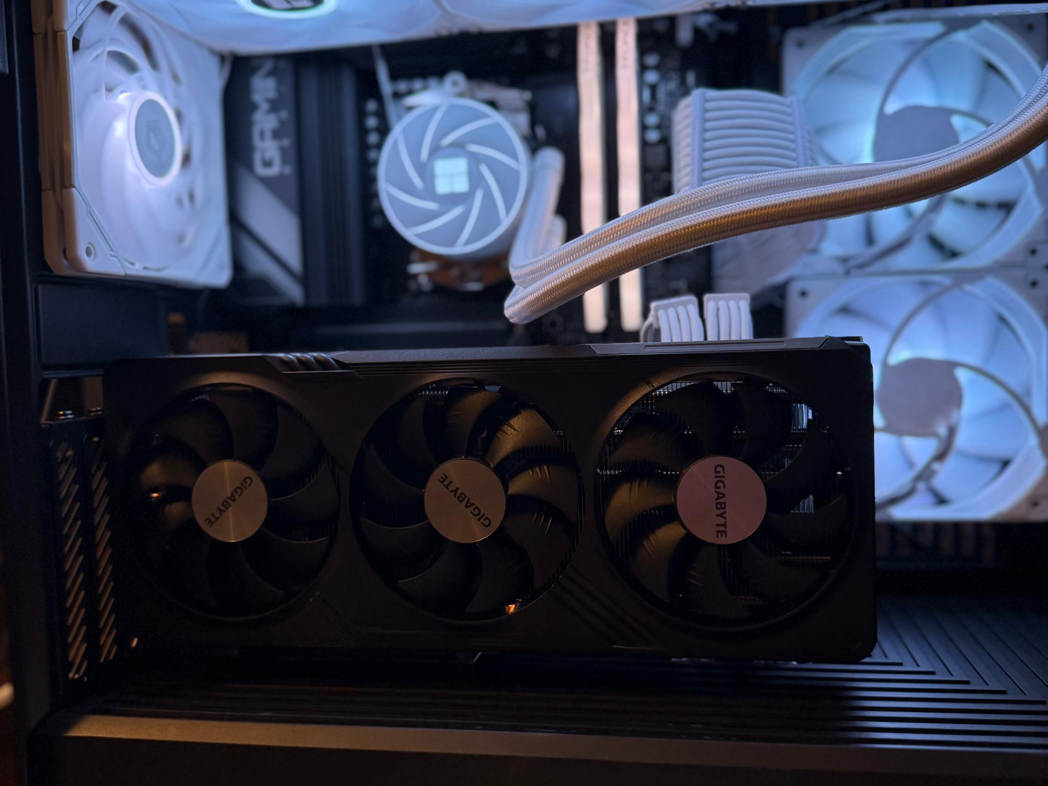 🐼 RX 7800XT | Ryzen 7 7700X | 32GB DDR5 | 1TB SSD