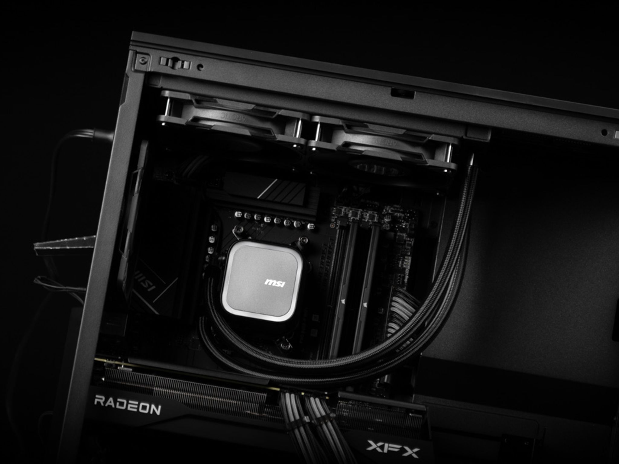 \ PF-21 / RX 9070 GRE Ryzen 7 8700F 1TB 16GB DDR5 Windows 11 Workstation Gaming PC