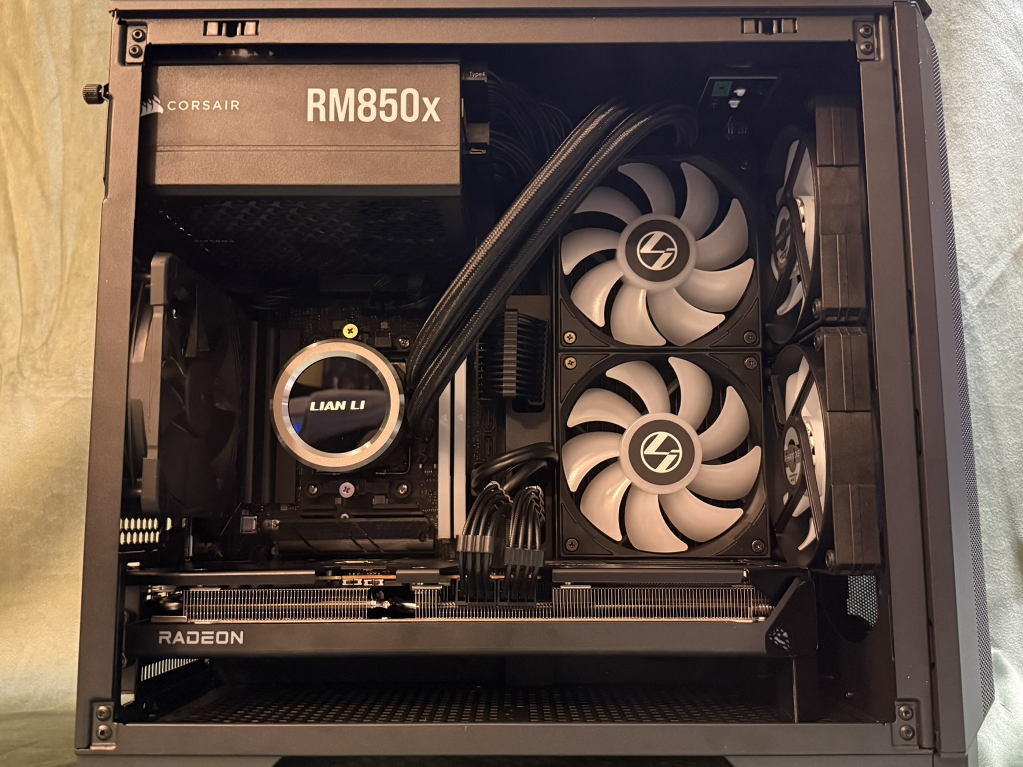 Mighty Midnight AMD 9700X - PowerColor Radeon RX 9070 Hellhound - BEAST 1440P & 4K Game Destroyer