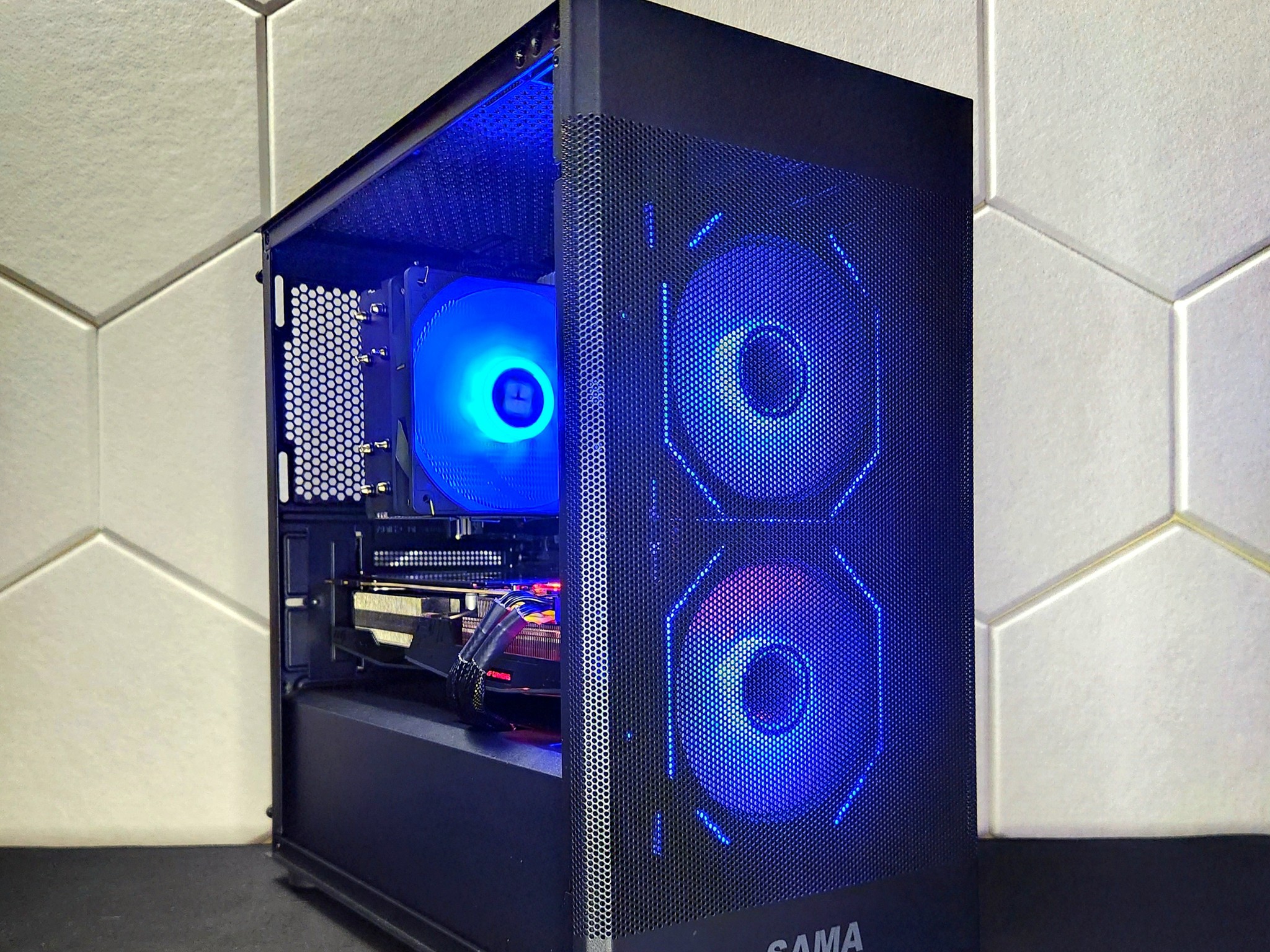 "1080p Beast" GTX 1070TI | Ryzen 7 2700 | 16GB DDR4 | 512GB SSD | WIFI+BT