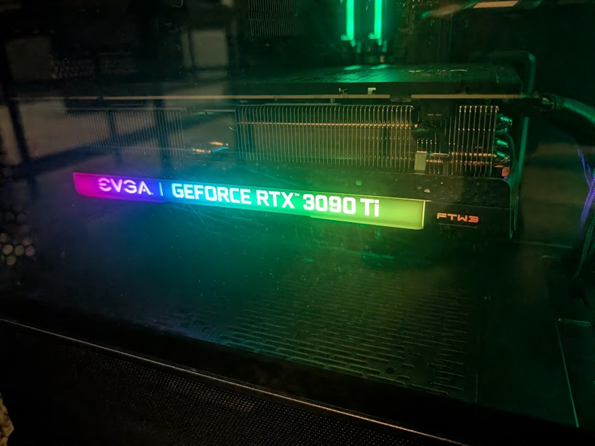 EVGA GeForce RTX 3090 Ti FTW3 Ultra Gaming, 24G