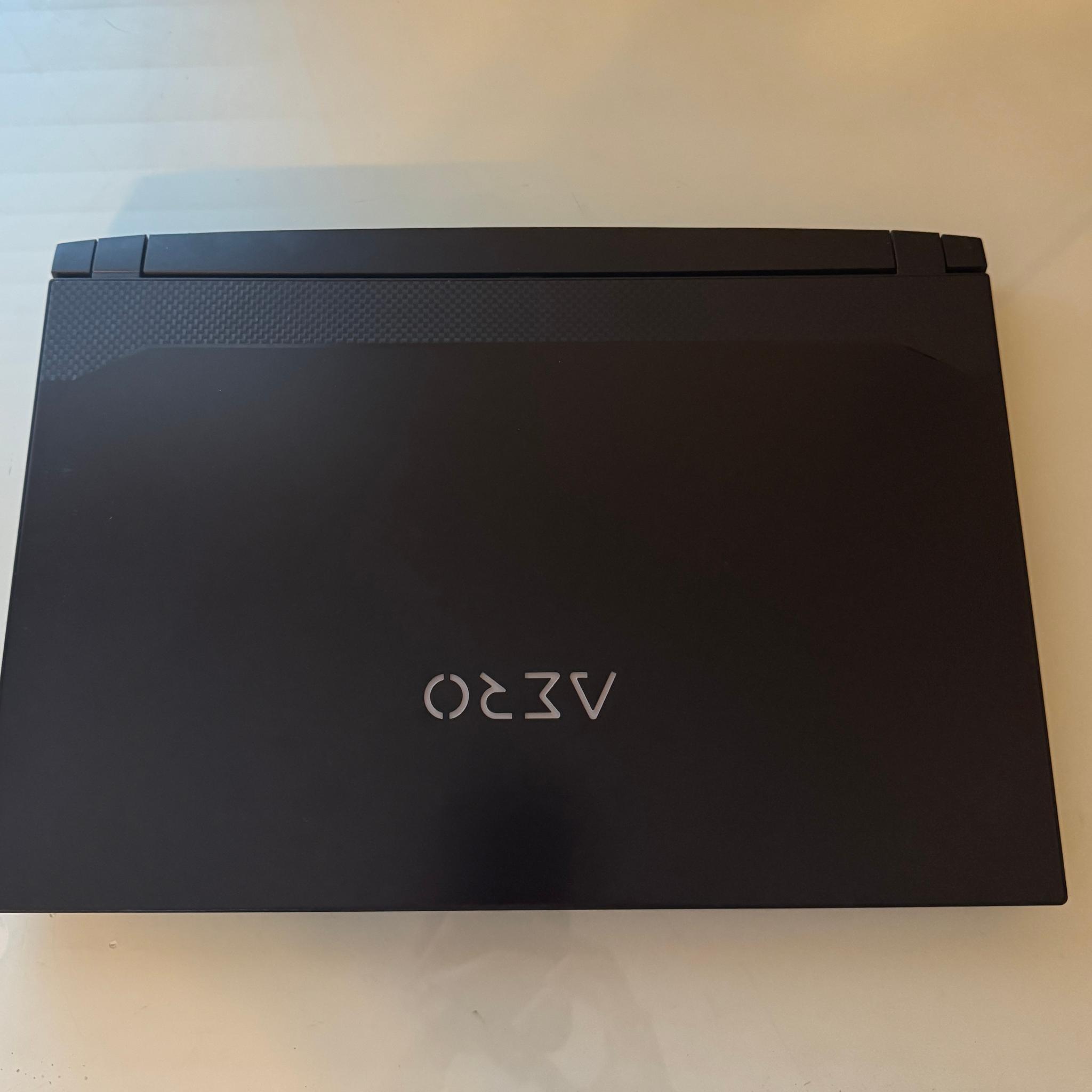 GIGABYTE Aero 15.6" 4K OLED Laptop - Intel Core i7-11800H - 16GB - NVIDIA GeForce RTX 3060 1TB SSD
