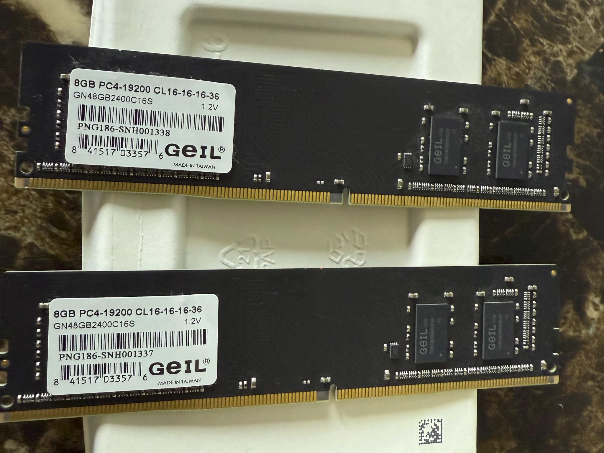 GEIL 16 GB (2x8GB) PC4-19200 DIMM 1.2V 288-Pin Non-ECC Desktop Memory Module