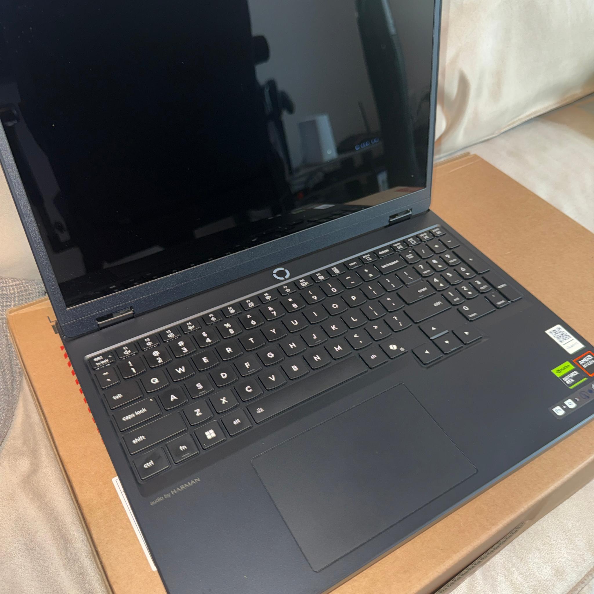 Lenovo Legion 5i - 5060 8gb - 32gb DDR5 - 1.5 TB SSD