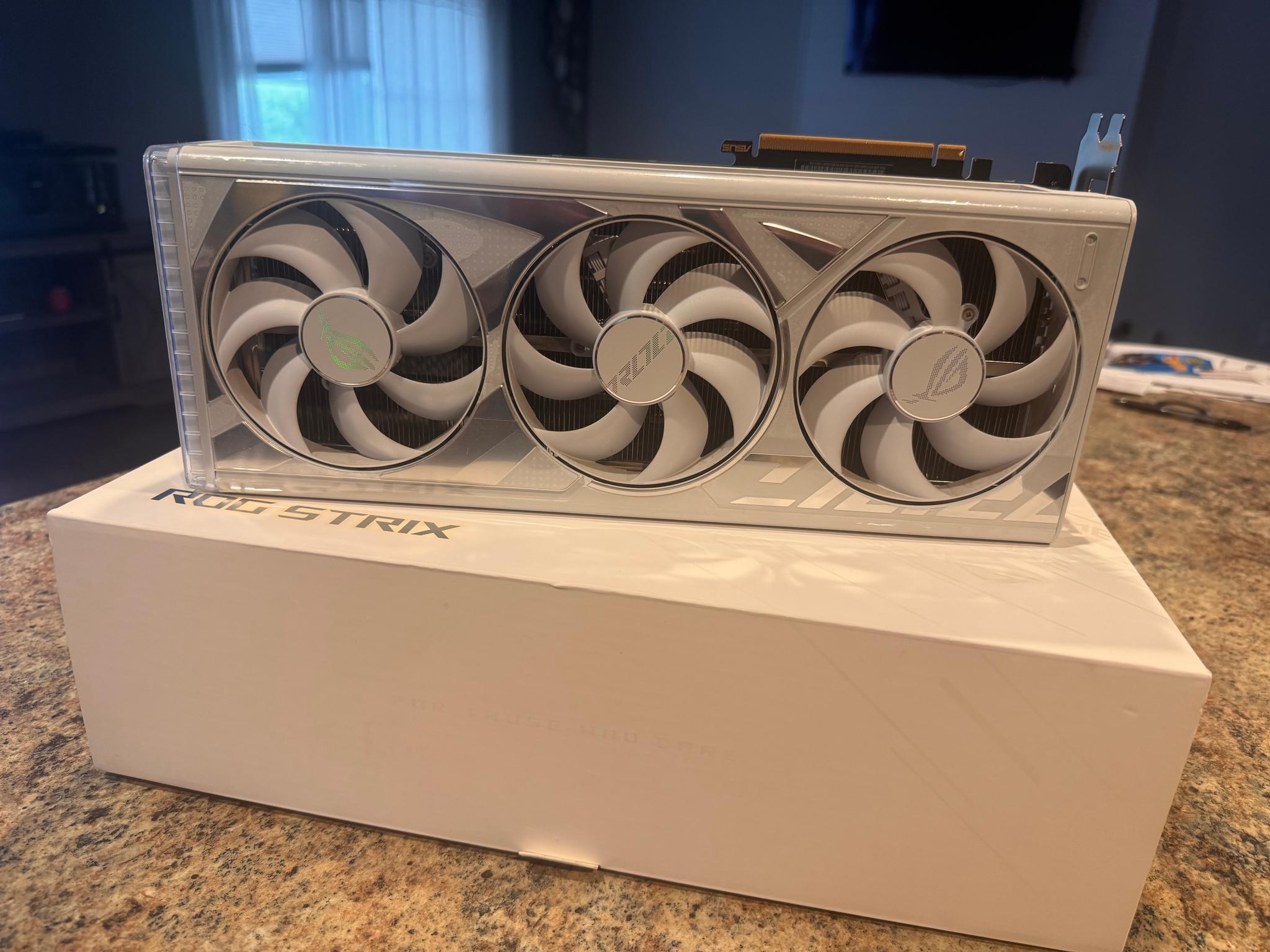 ASUS ROG Strix Gaming White RTX 4090