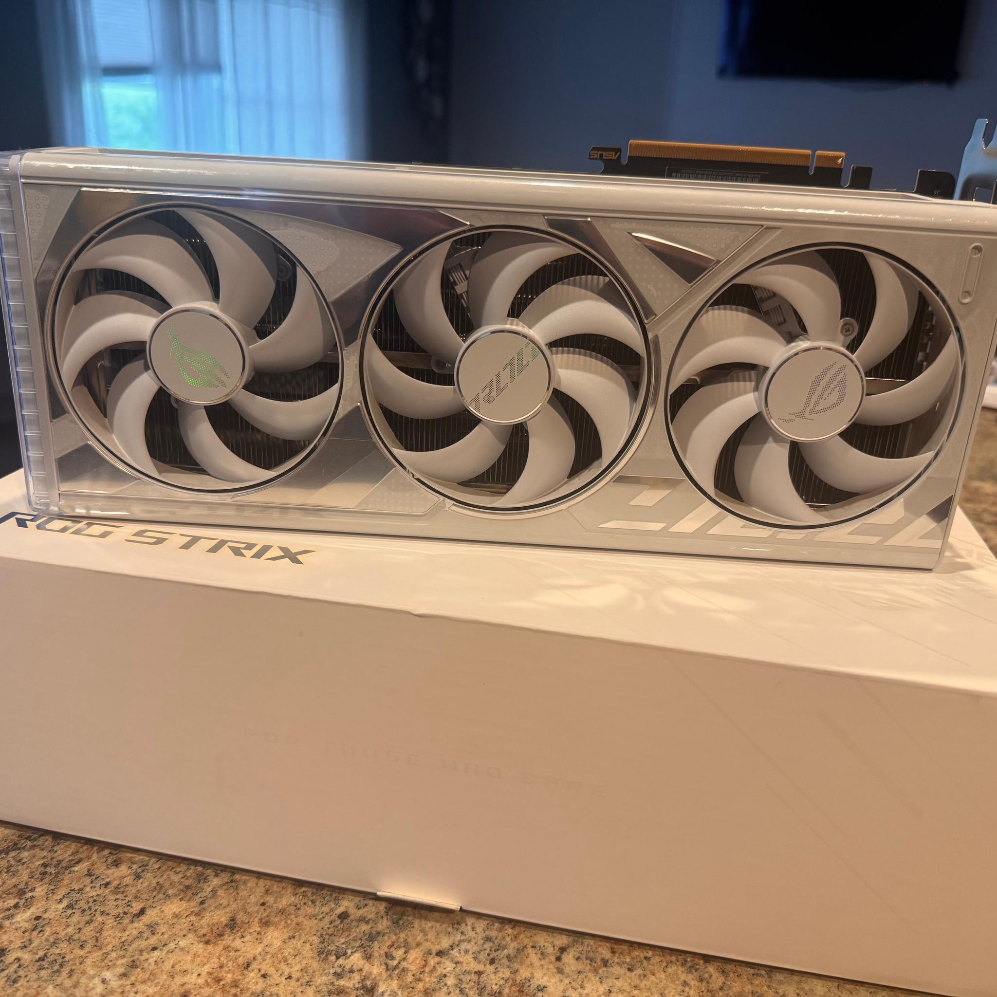 ASUS ROG Strix Gaming White RTX 4090