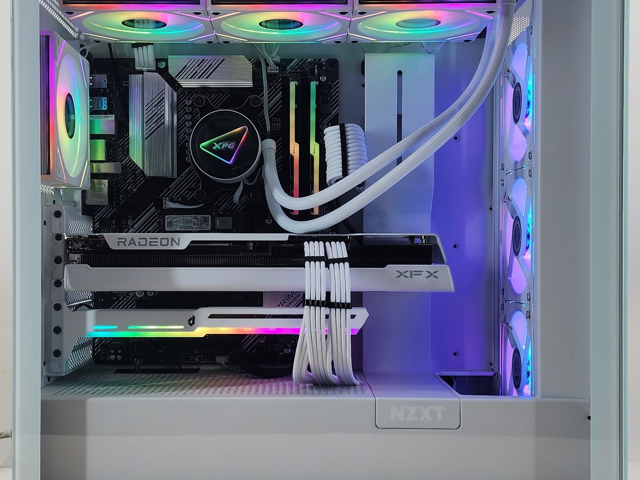 Gaming PC Ryzen 7 5700X 16GB RAM 1TB SSD RX 7800 XT 16GB Windows 11 Computer
