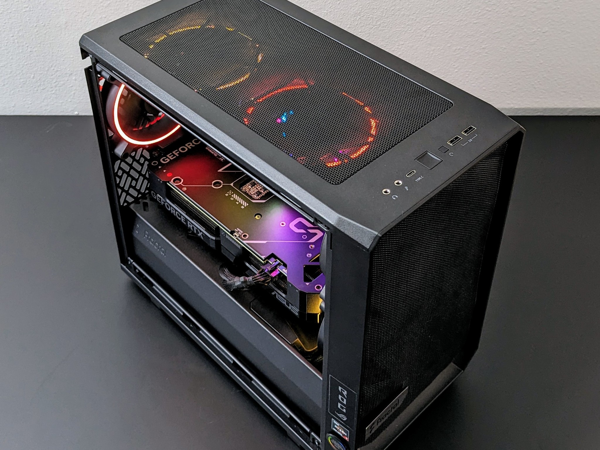 Enthusiast Grade Gaming Powerhouse: Ryzen 5800X + RTX 4070 - Sleek Design, Max Performance!
