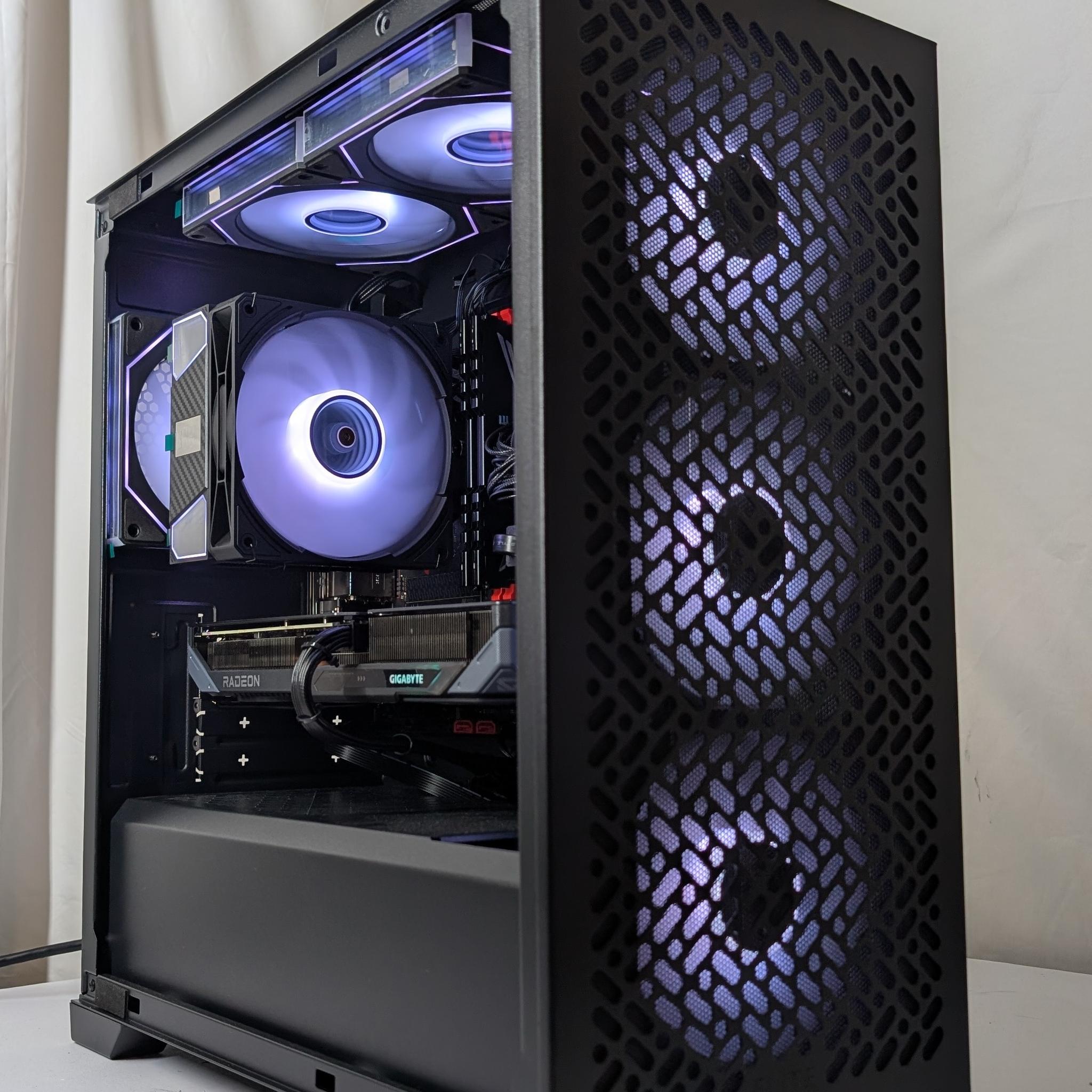 RX 9060XT | RYZEN 5 3600 | 16GB DDR4 | 1TB NVME | 650W