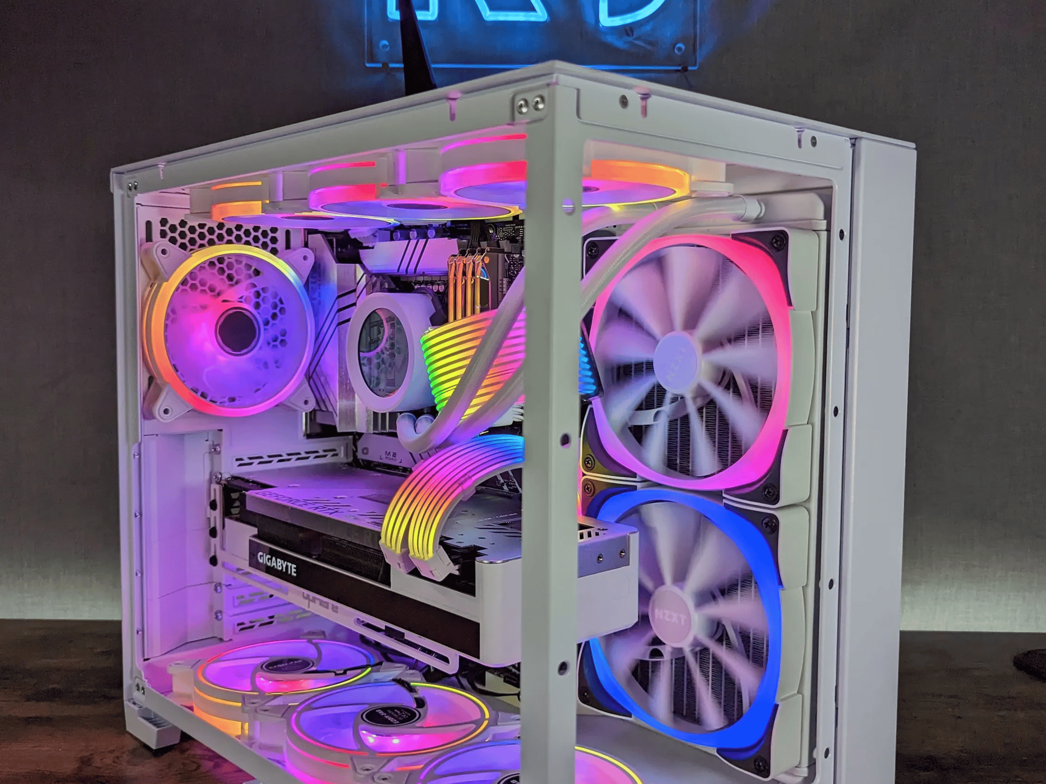 RTX 3090 // i7 13700K // 32GB 5400mhz DDR5 // 3.5TB Gen4 NVMe // WiFi