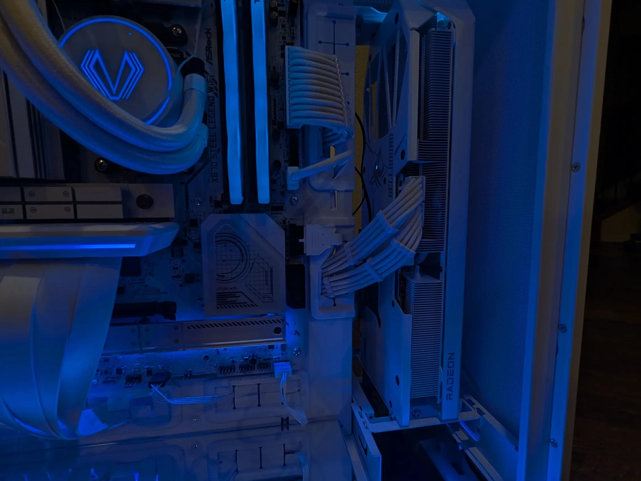 "The Mullet" | 7800X3D | RX 9070 XT | 3TB NVME | 32GB DDR5