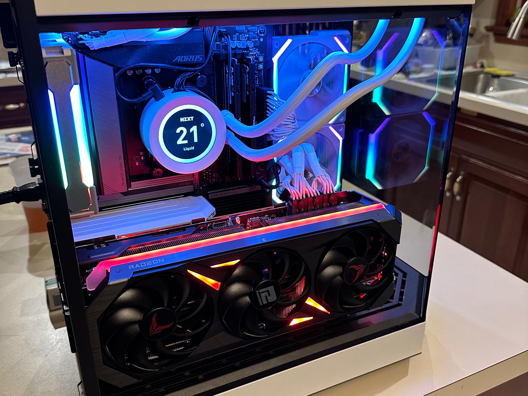 Maxed Out Gaming PC 7950X 7900XTX