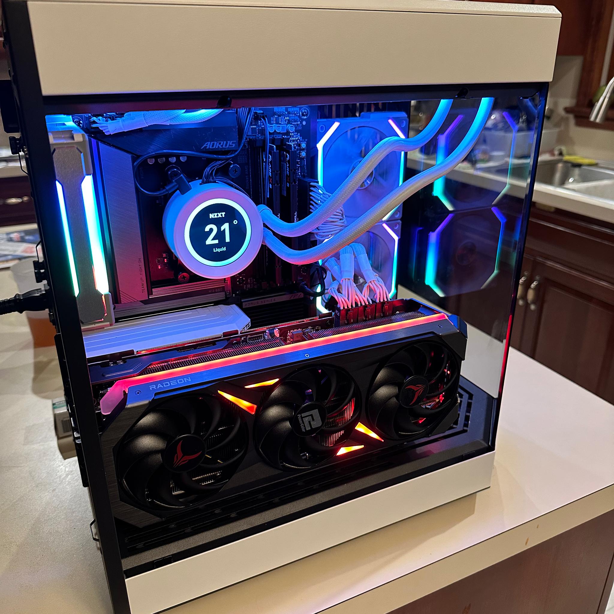 Maxed Out Gaming PC 7950X 7900XTX