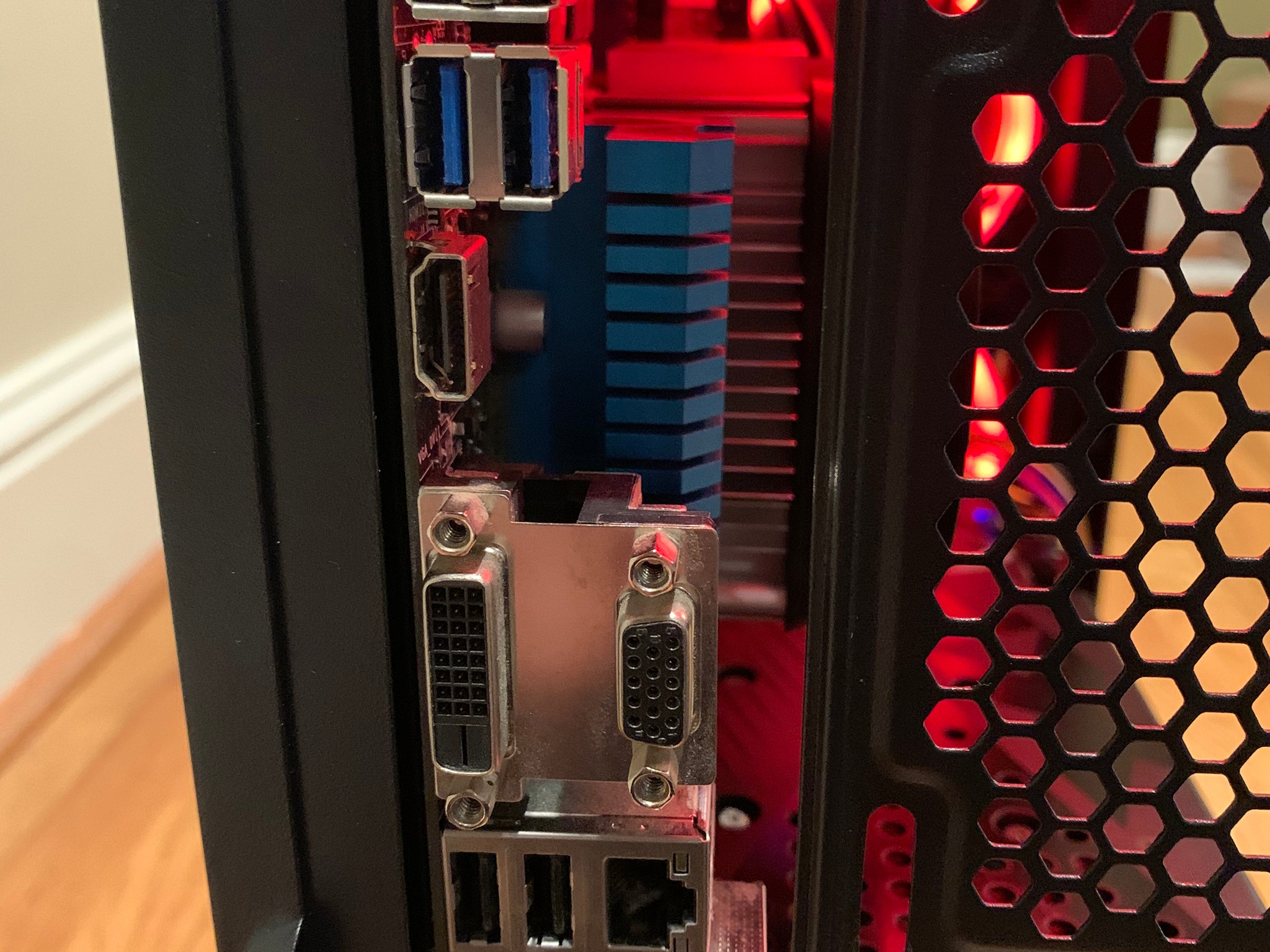 STREAMING/GAMING/EDITING RX 580 RGB INTEL i5-4690K OC 16GB RAM 500GB SSD ATX CUSTOM WINDOWS VALUE PC