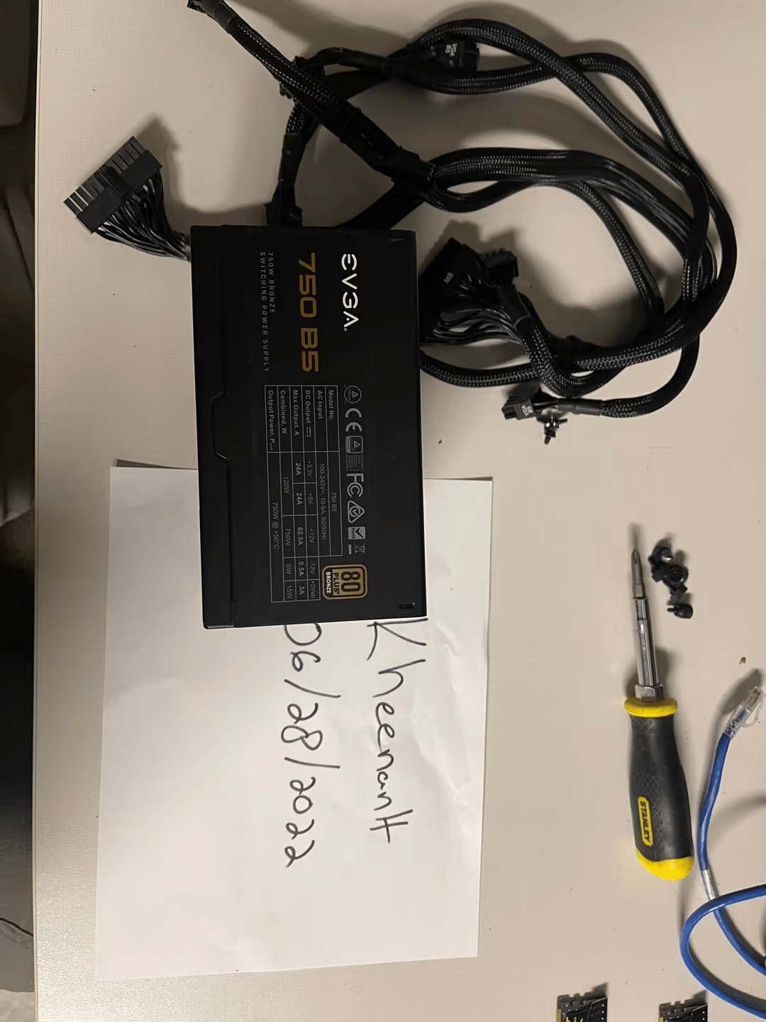 EVGA 750 B5, 80 Plus BRONZE 750W