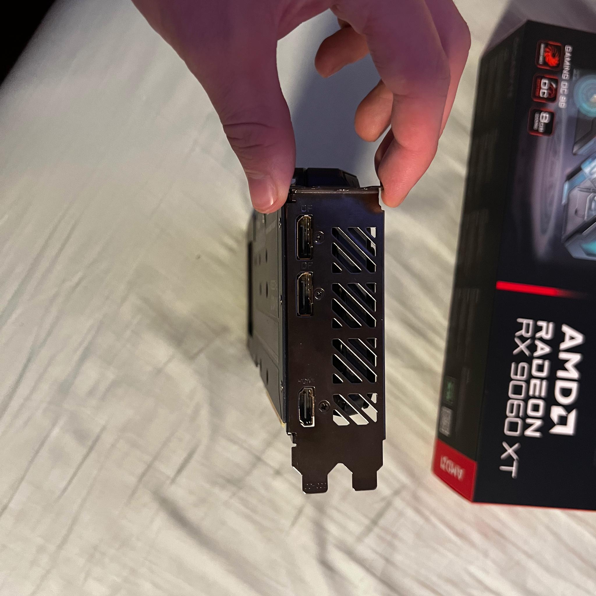 gigabyte 9060xt 8gb like new