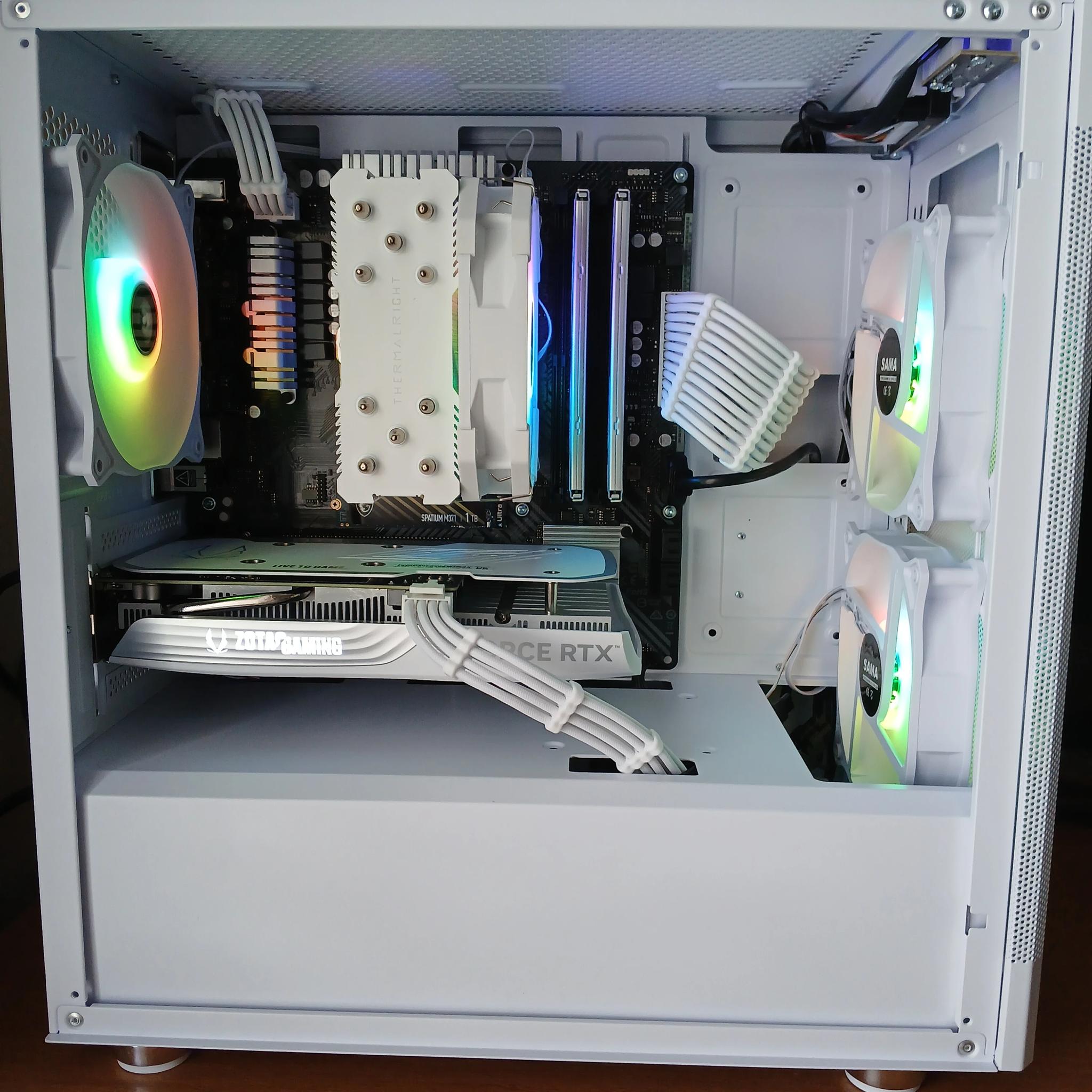 All White | RTX 4060 | Ryzen 7 5700 | 32GB RAM