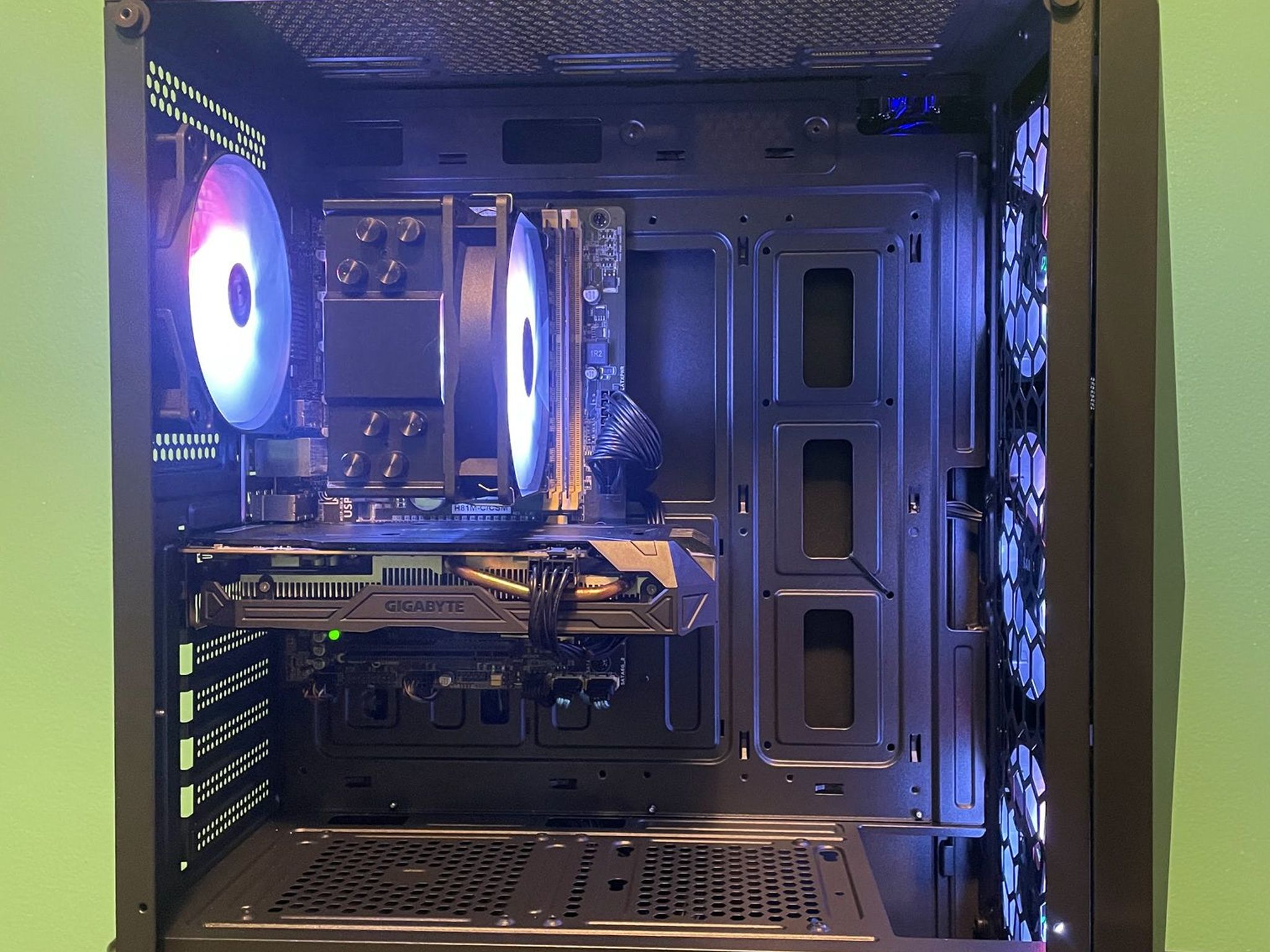 🔥130FPS GTA🔥Black Gaming PC | Intel i7 / AMD RX580 / 8GB / 1.1TB Win 11 Pro + Wi-Fi