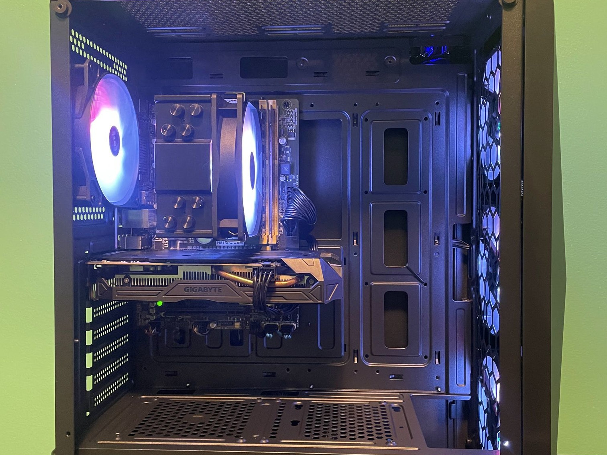 🔥130FPS GTA🔥Black Gaming PC | Intel i7 / AMD RX580 / 8GB / 1.1TB Win 11 Pro + Wi-Fi