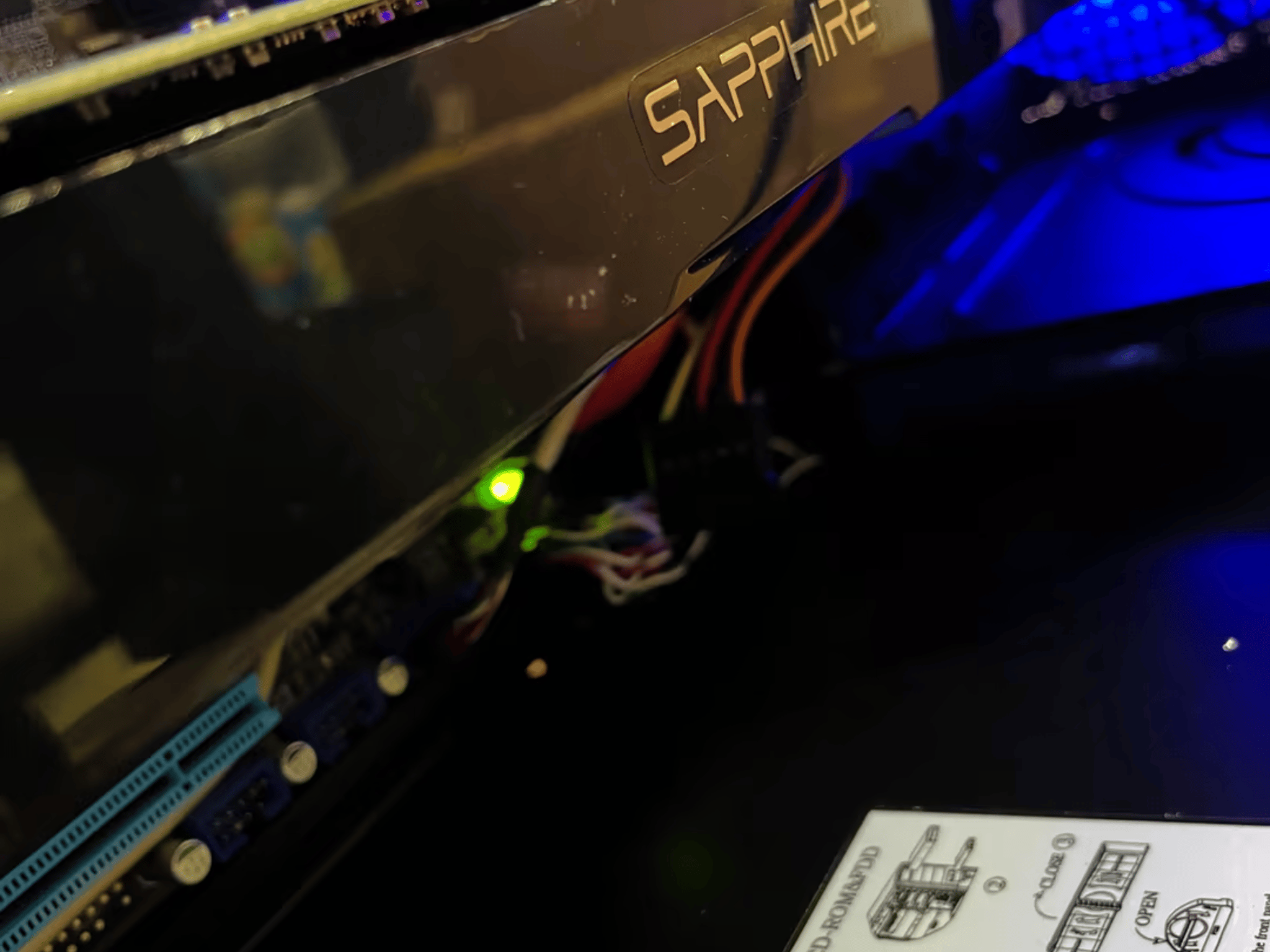 “Sapphire” // AMD Phenom II X6, AMD 6950 2GB