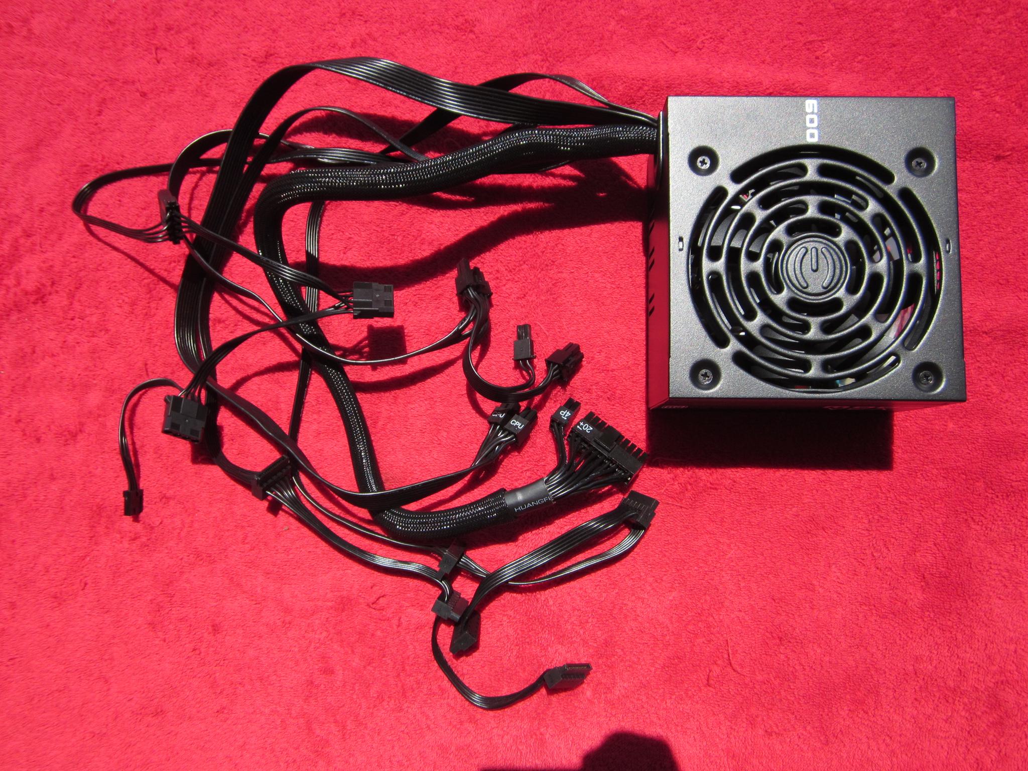 EVGA 600 W1, 80+ WHITE 600W, Power Supply 100-W1-0600-RX