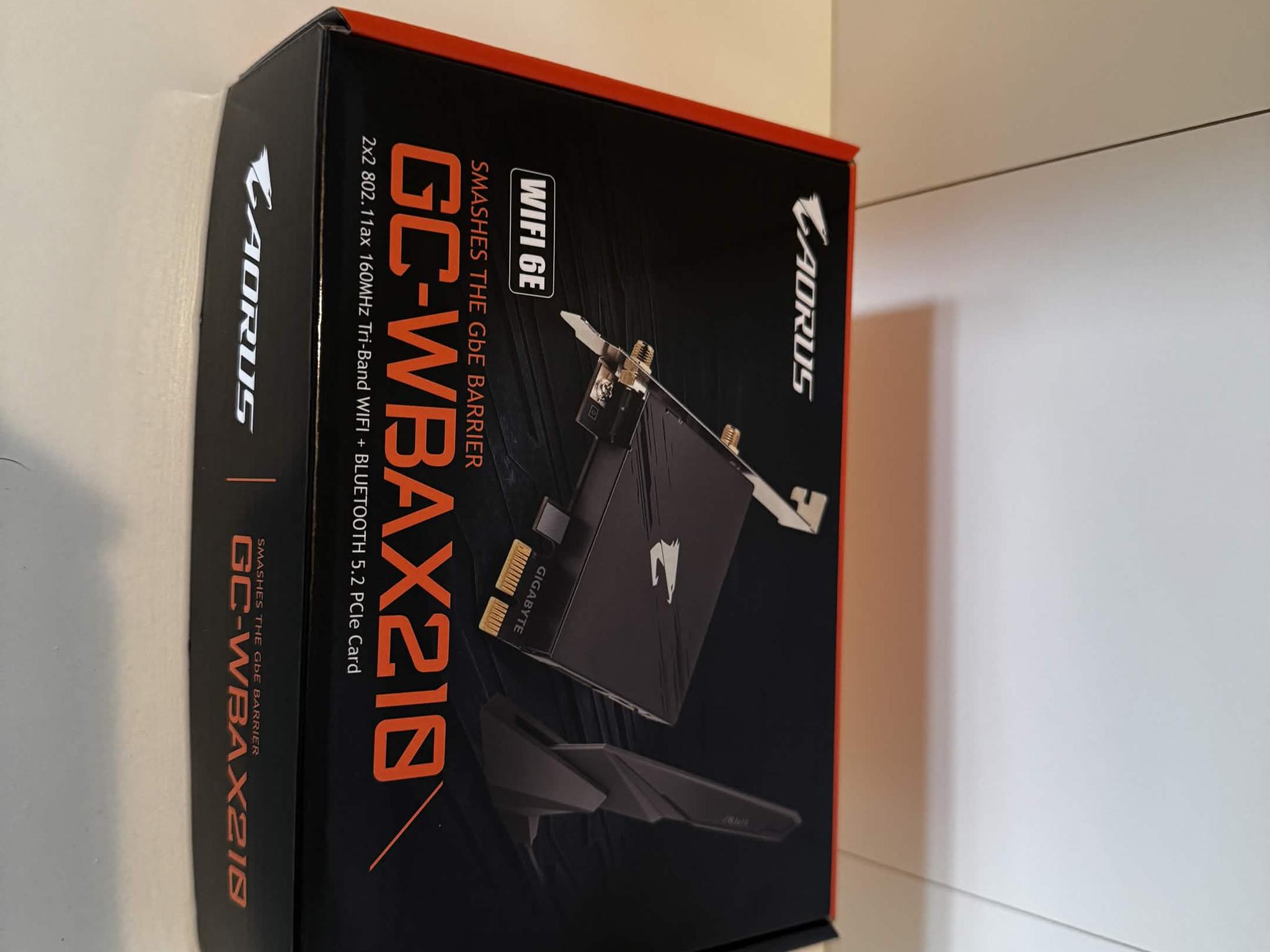 USED GIGABYTE WiFi 6E GC-WBAX210 (2x2 802.11ax/ Tri-Band WiFi/Bluetooth 5.2/ PCIe Expansion Card)