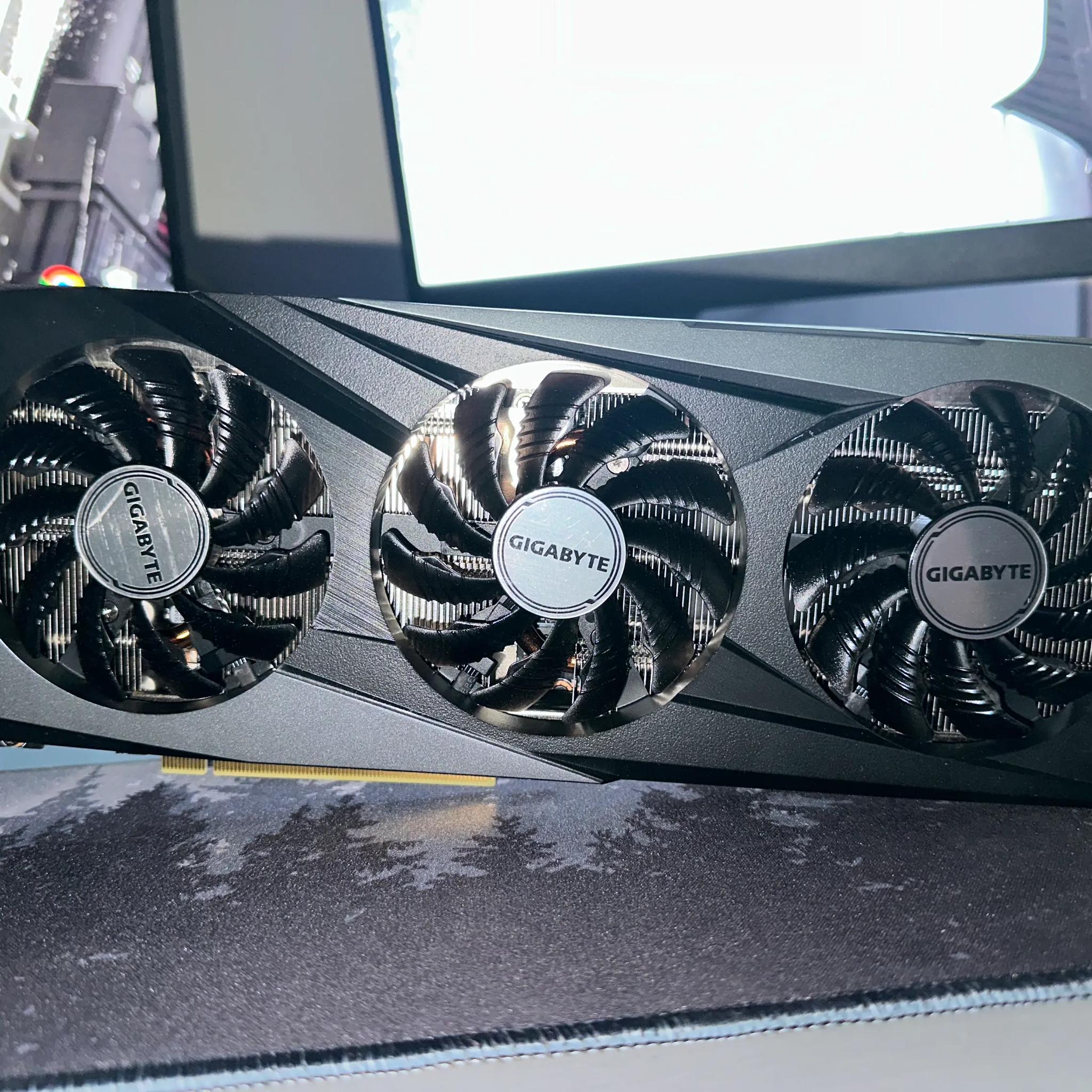 *NEW* Gigabyte RTX 3060 12gb