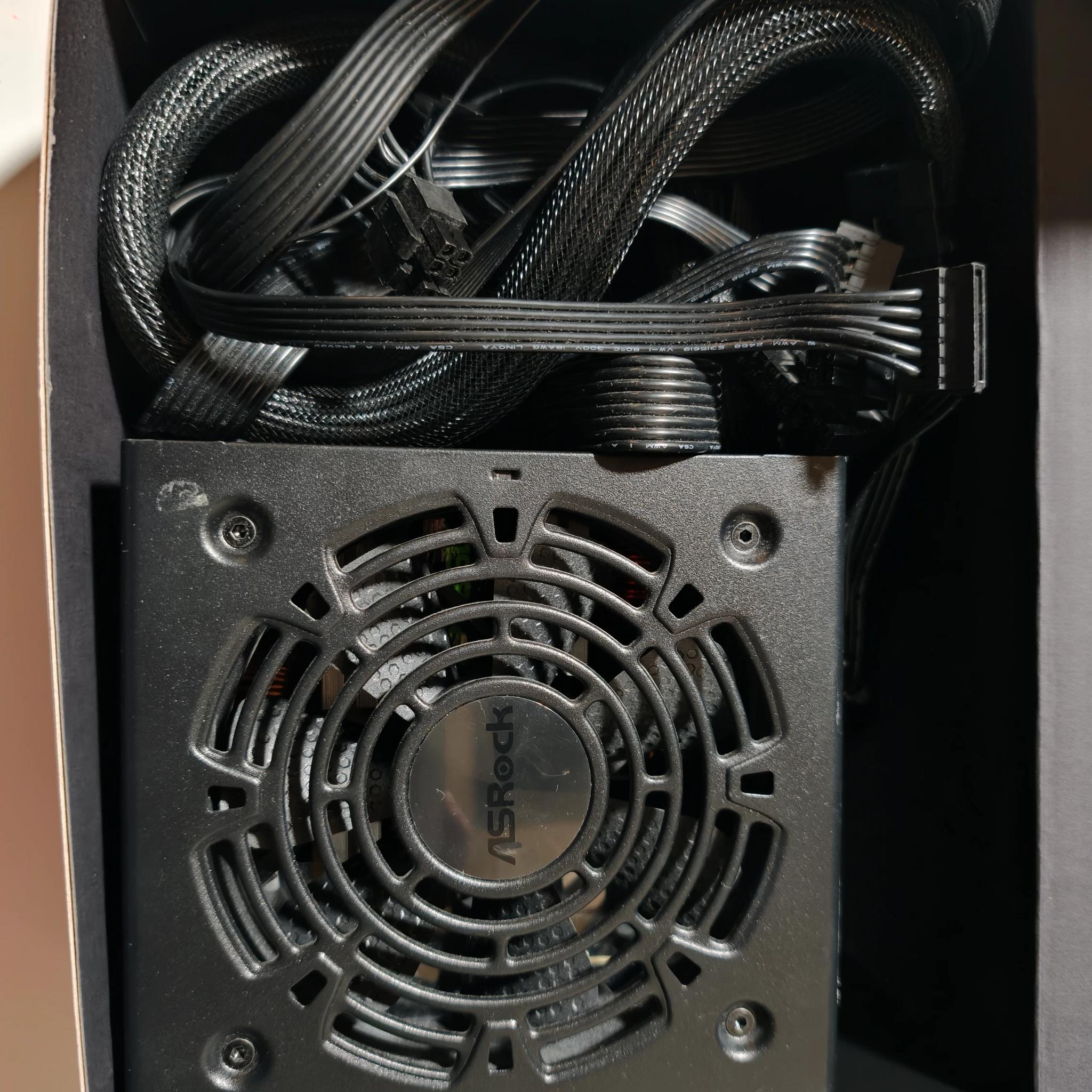 ASROCK 750W 80+ BRONZE