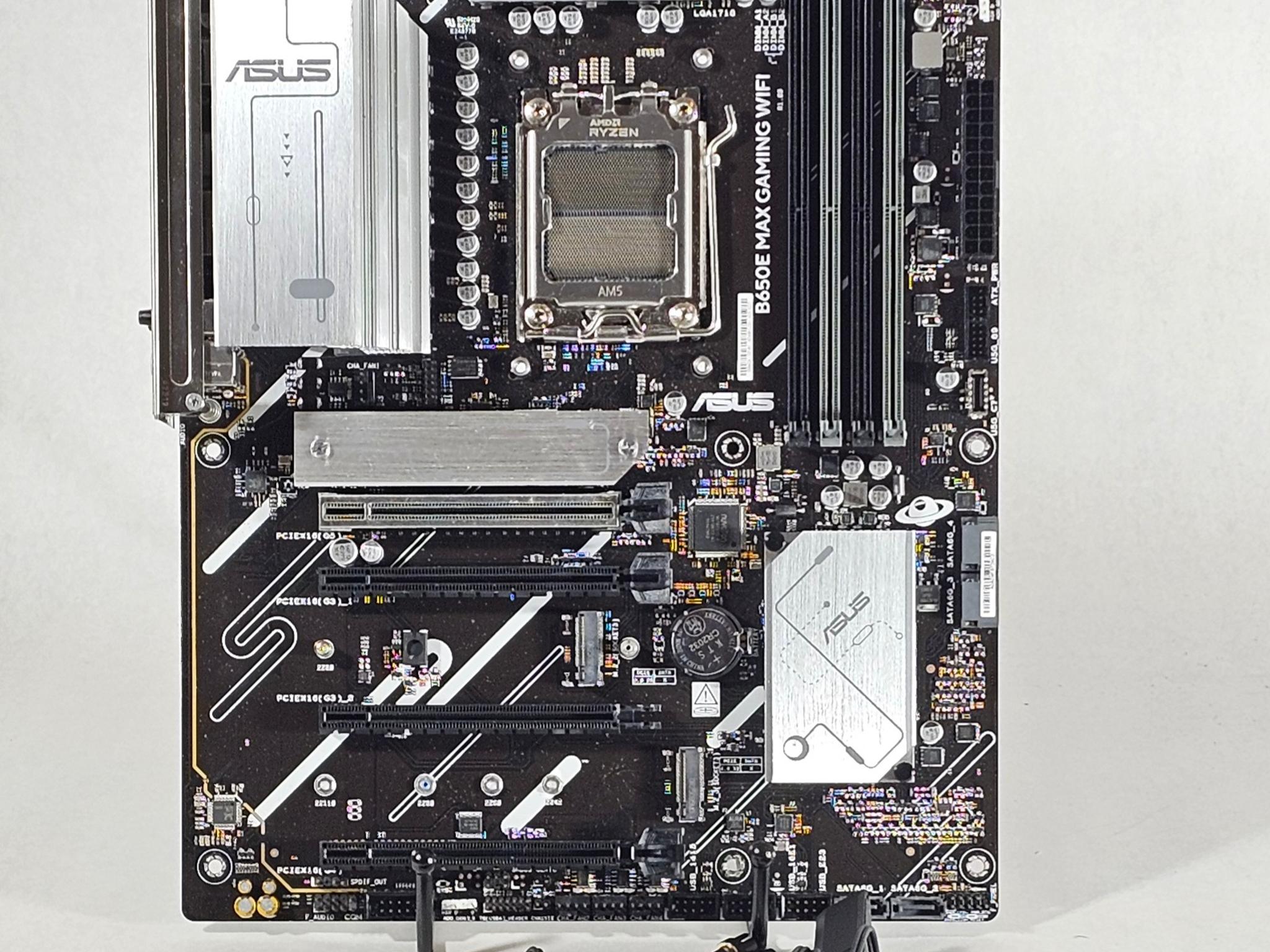 ASUS B650E Max Gaming WIFI AMD AM5 DDR5 ATX Motherboard