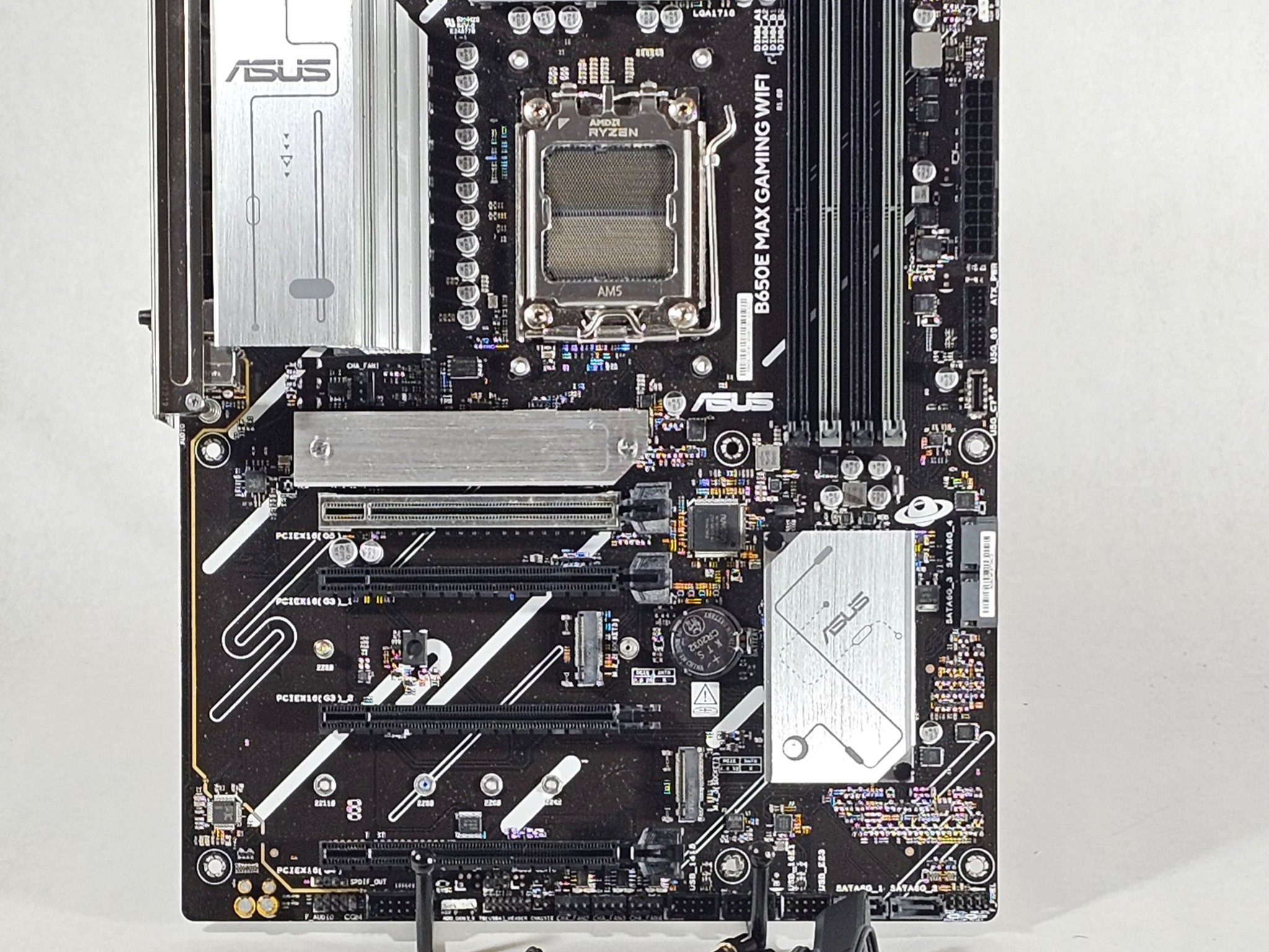 ASUS B650E Max Gaming WIFI AMD AM5 DDR5 ATX Motherboard