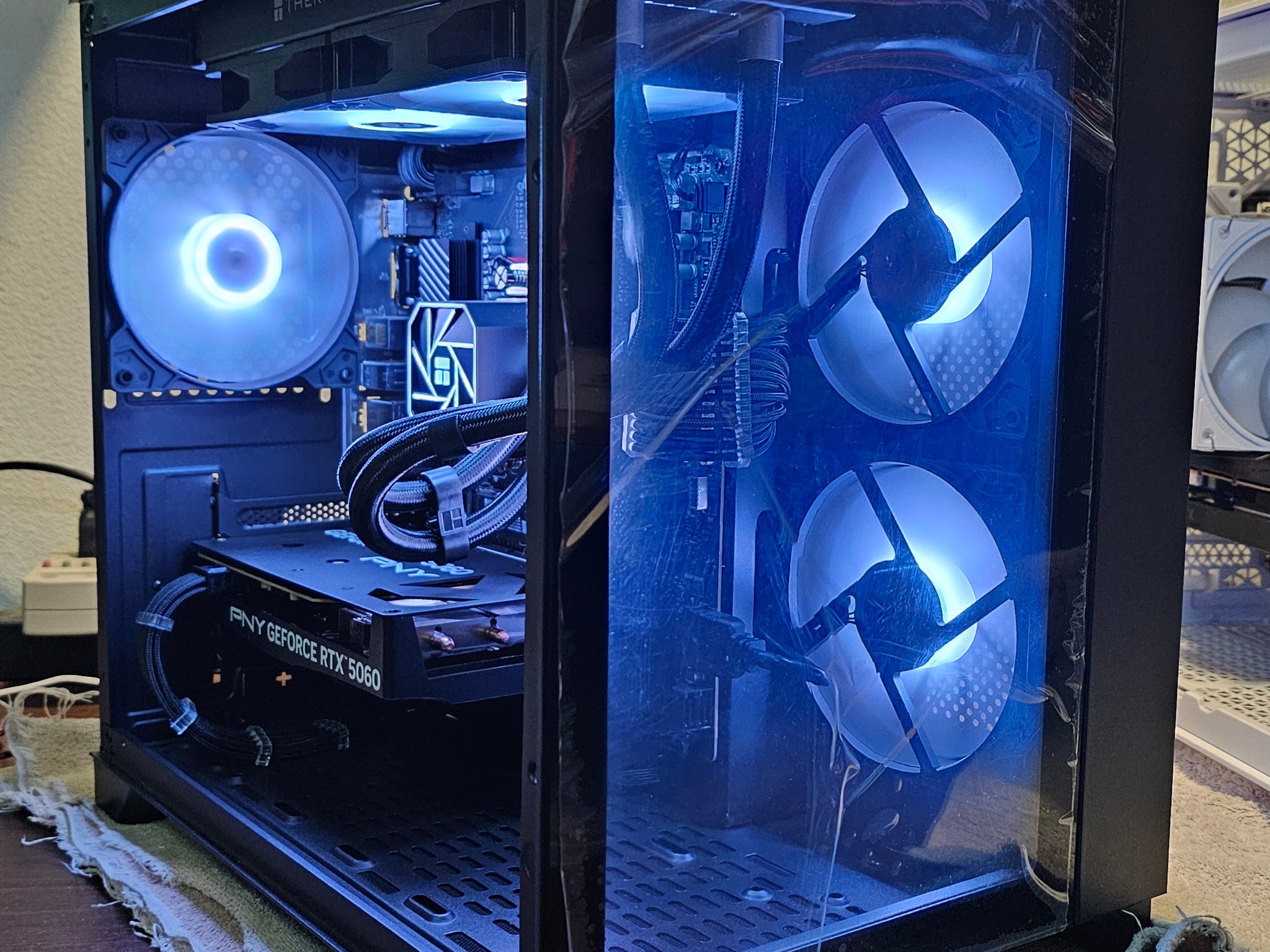 RTX 5060 | RYZEN 7500F | 32GB DDR5 | 1TB SSD | GAMING PC