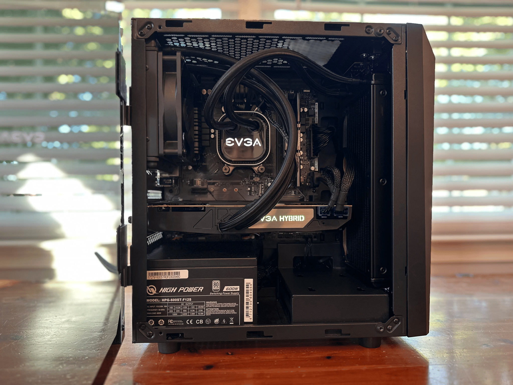 Ted|Liquid Cooled RTX 2080, Ryzen 5 3600 compact gaming
