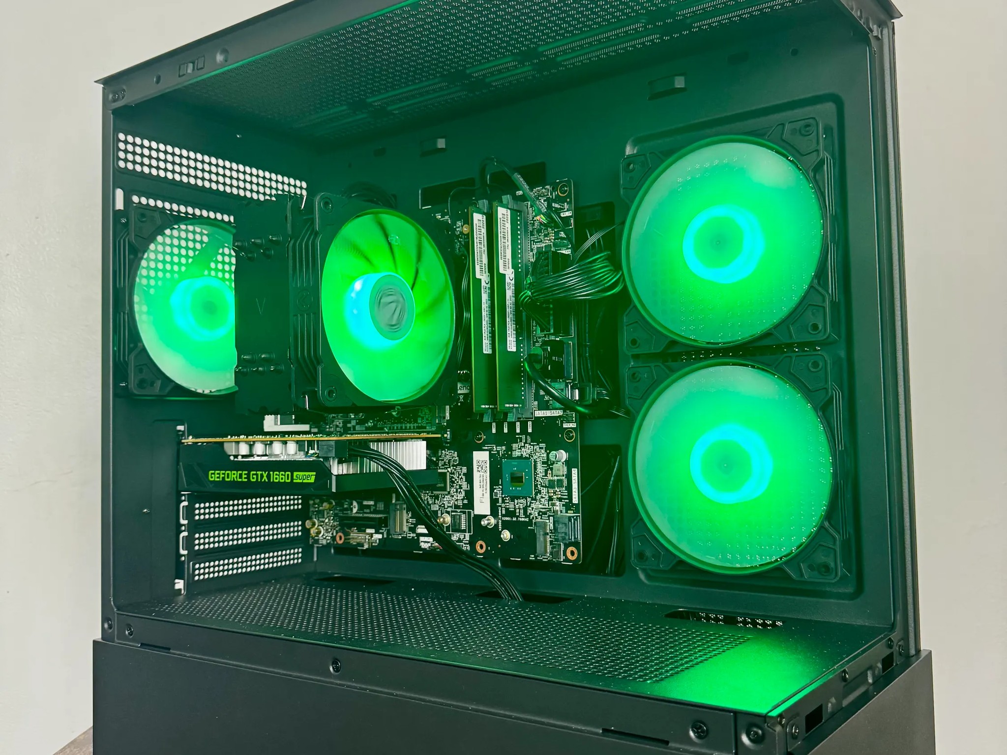 💸Value!💸 Budget Gaming PC (i5 10400 + GTX 1660 Super + 16gb Ram)