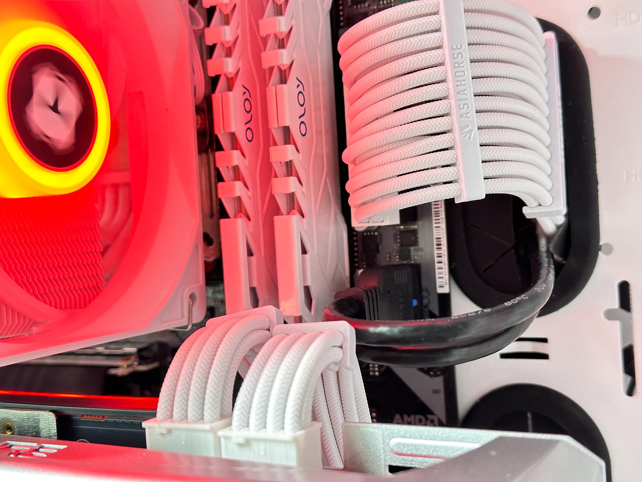 🌨️View 300🌨️AMD RX 5700 XT 8GB❄️Ryzen 5 5600X❄️16GB DDR4❄️1TB SSD NVME