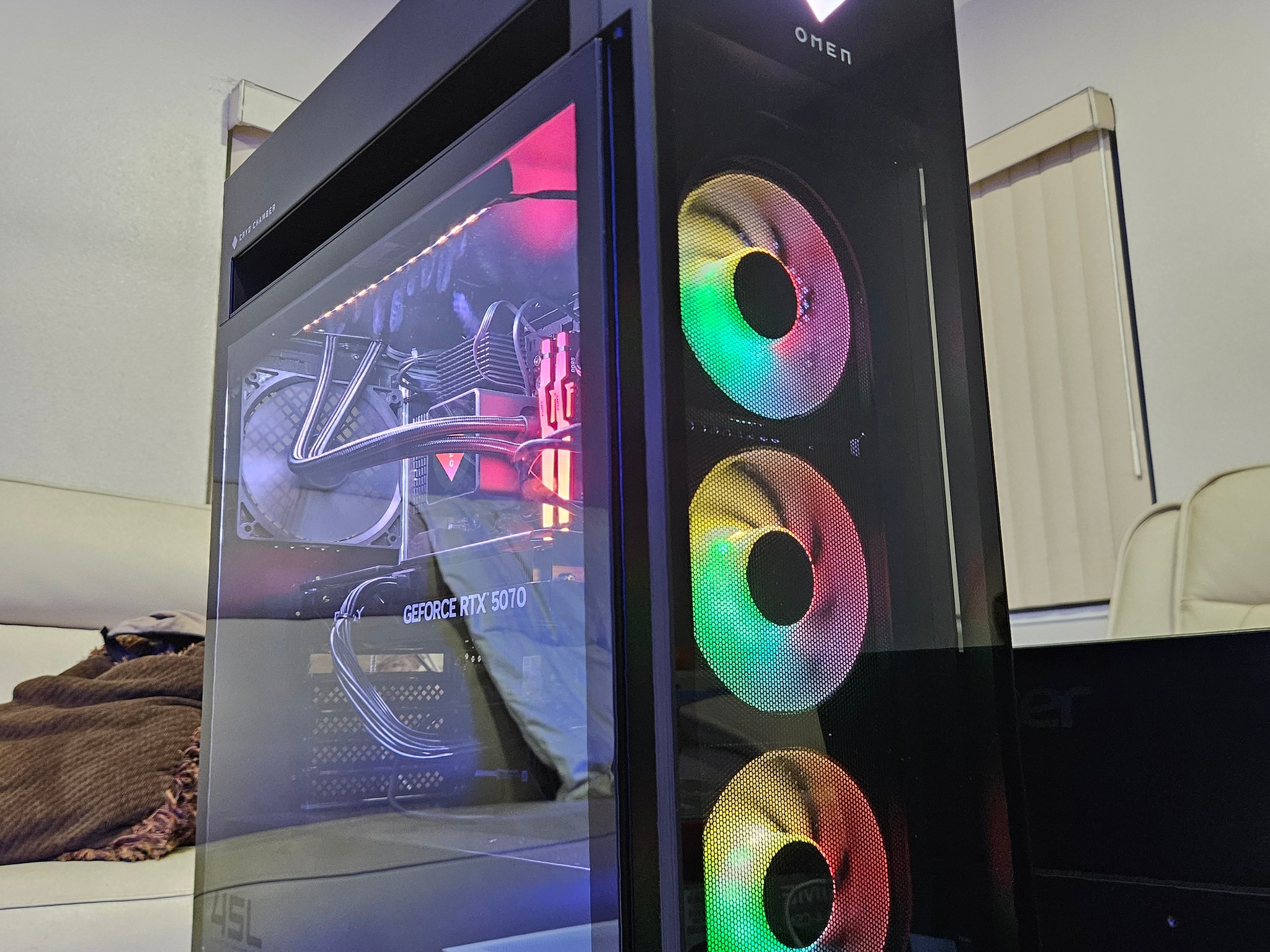 HP Omen 45L • RTX 5070 • Intel Core Ultra 5 250K • 1TB M.2 • DDR5 • Win 11 Pro • 360MM AIO